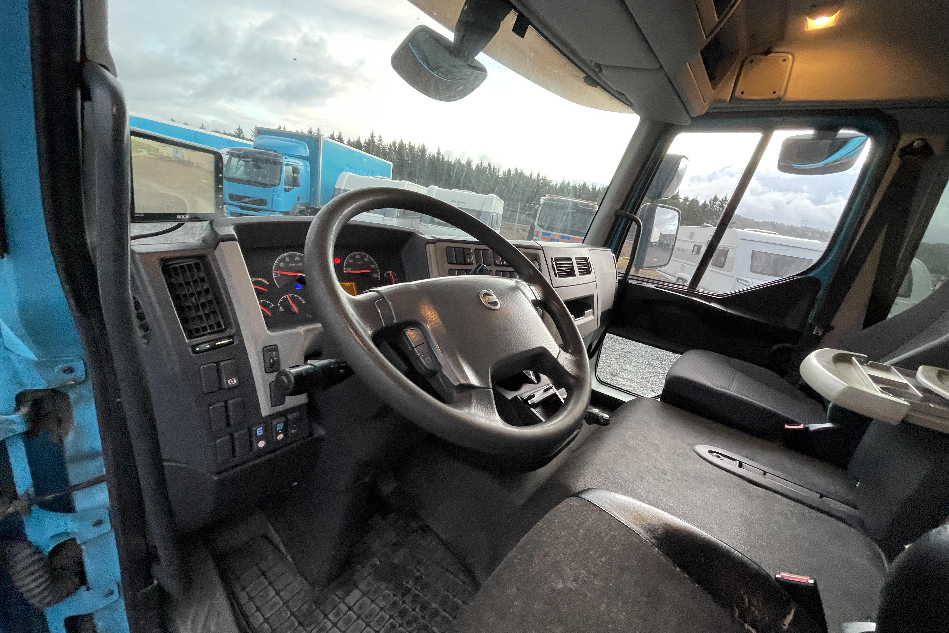 VOLVO FL240 - 486 291 km - Automaattinen - Light Blue - 2014