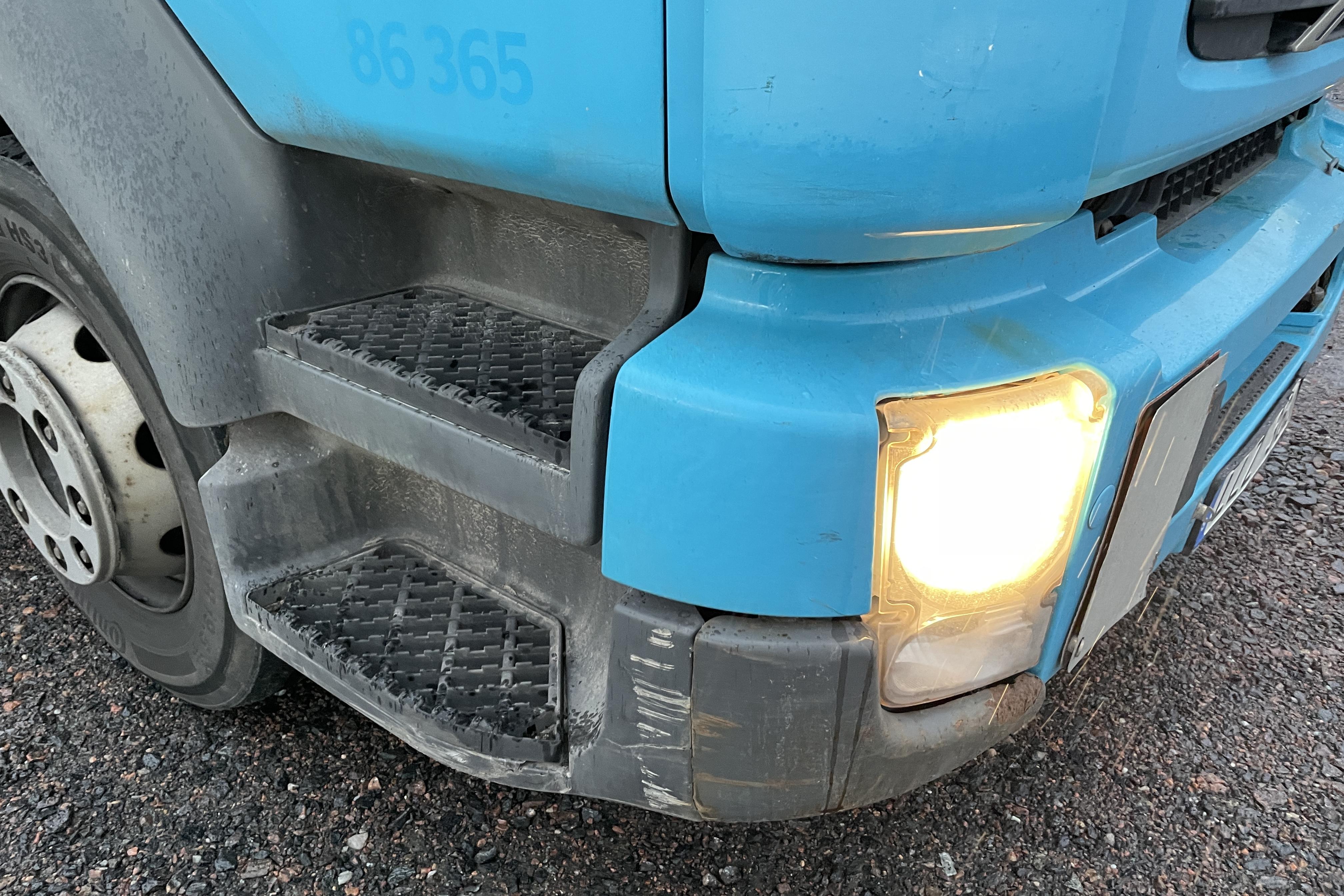 VOLVO FL240 - 486 291 km - Automaattinen - Light Blue - 2014