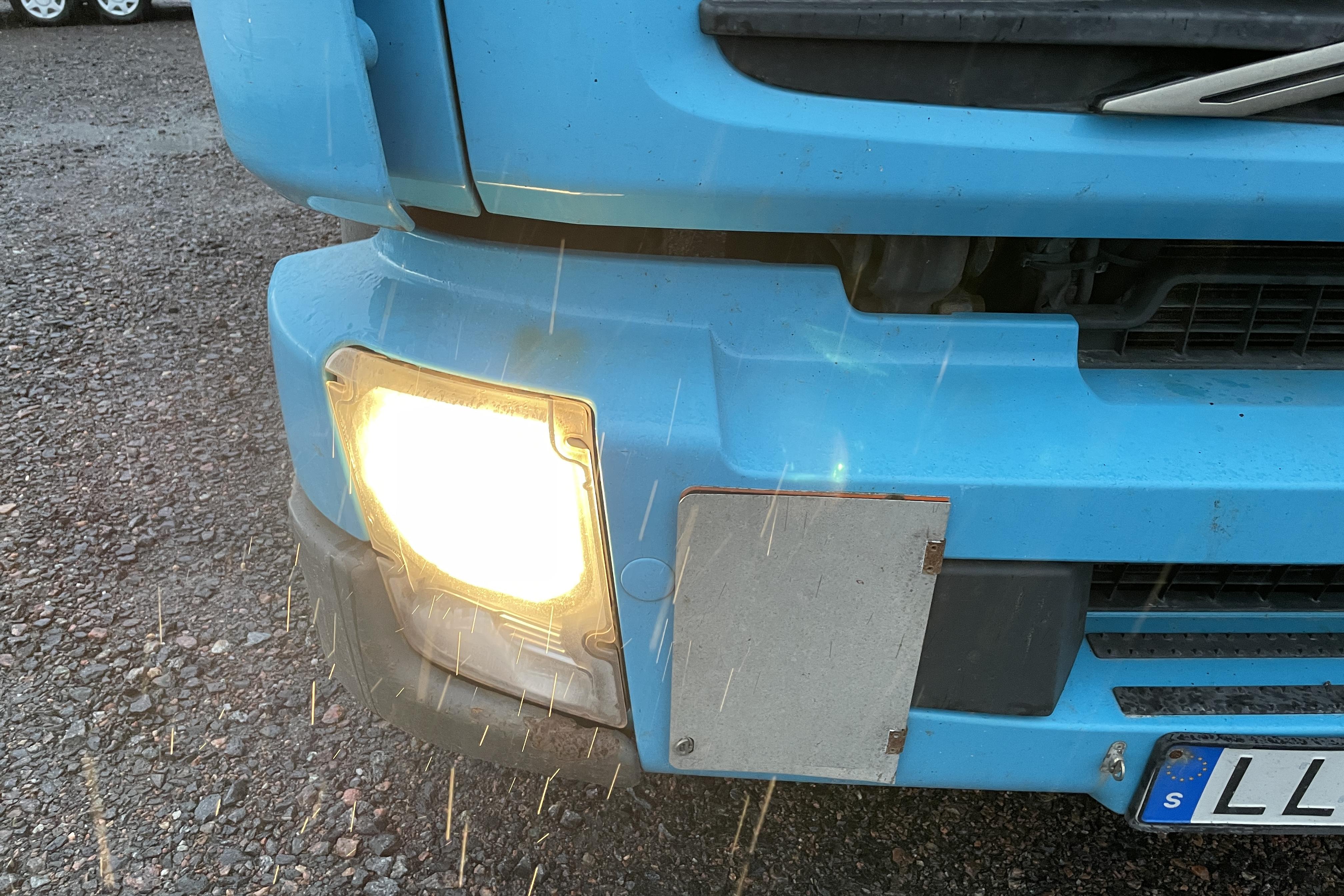 VOLVO FL240 - 486 291 km - Automaattinen - Light Blue - 2014