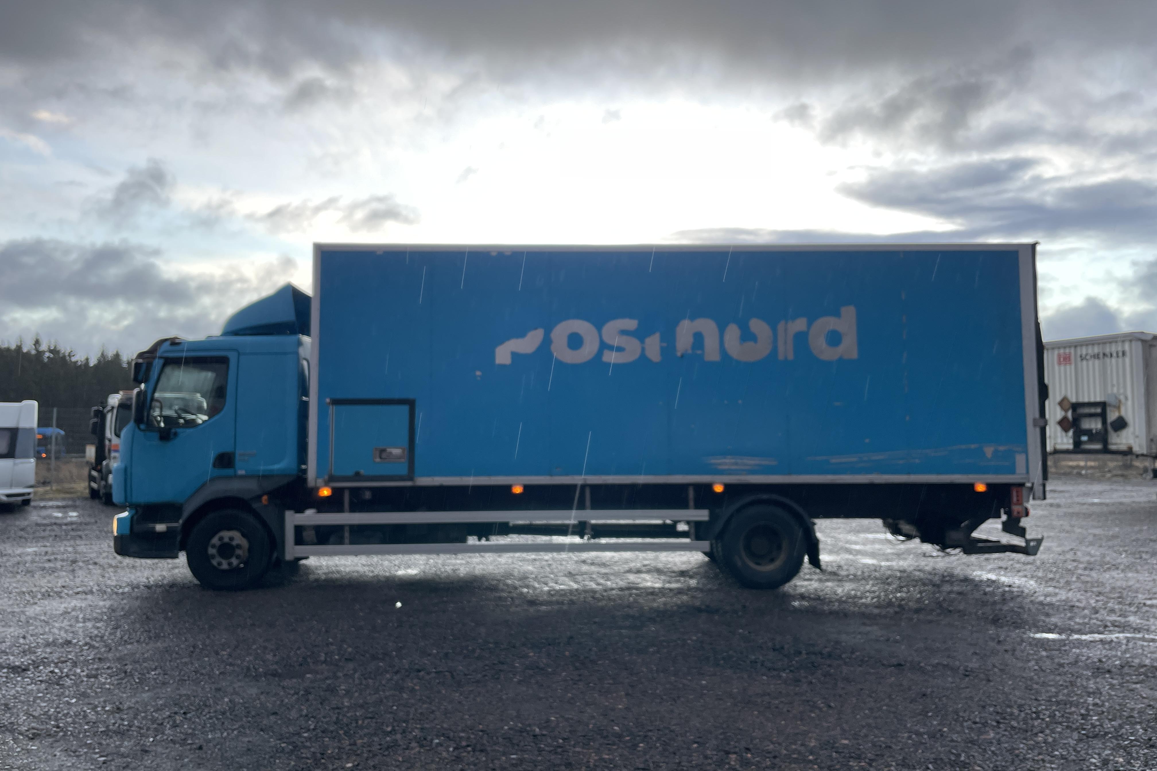 VOLVO FL240 - 486 291 km - Automaattinen - Light Blue - 2014