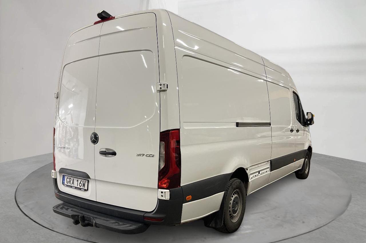 Mercedes Sprinter 317 CDI Skåp RWD (170hk) - 128 070 km - Automatic - white - 2023