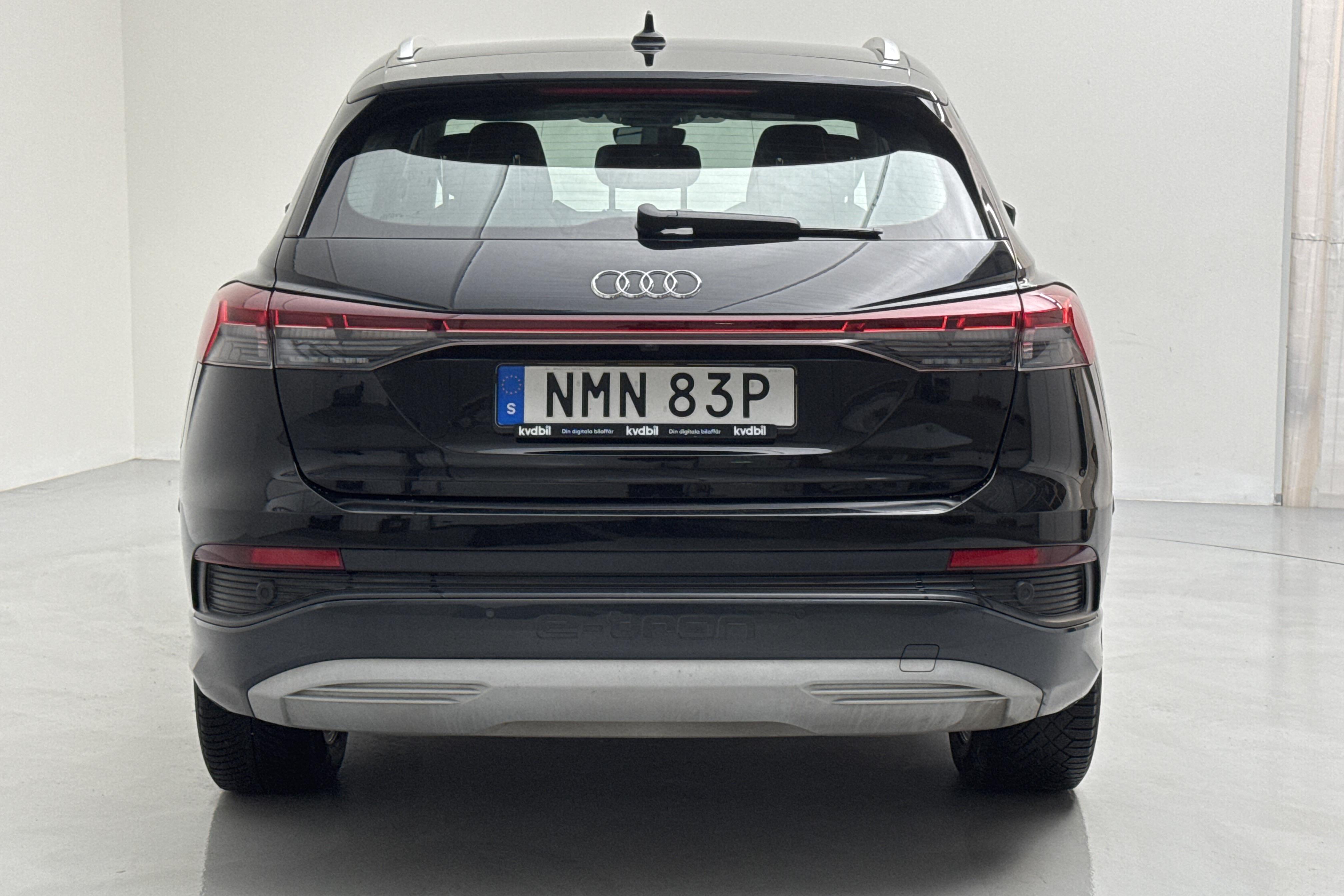 Audi Q4 40 e-tron 77 kWh (204hk) - 9 184 mil - Automat - svart - 2022