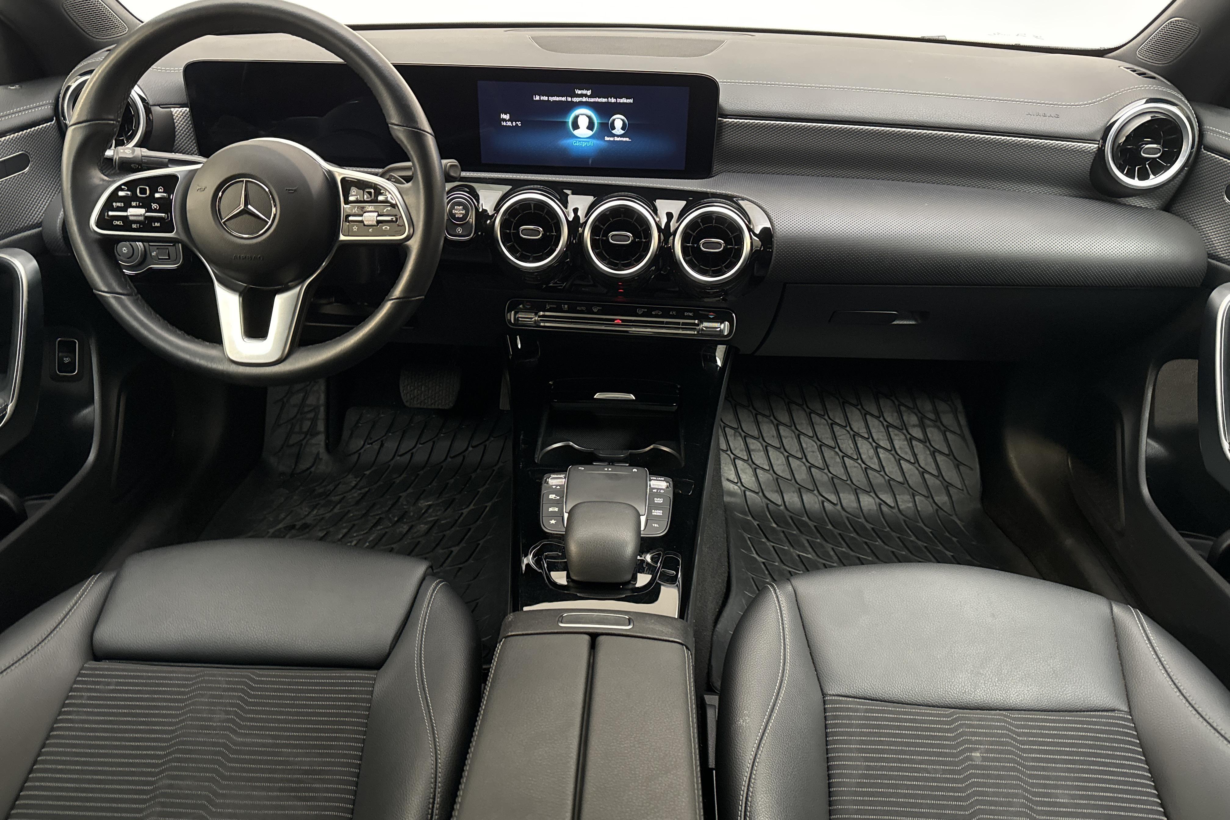 Mercedes CLA 180 Coupé C118 (136hk) - 49 240 km - Automaattinen - musta - 2022