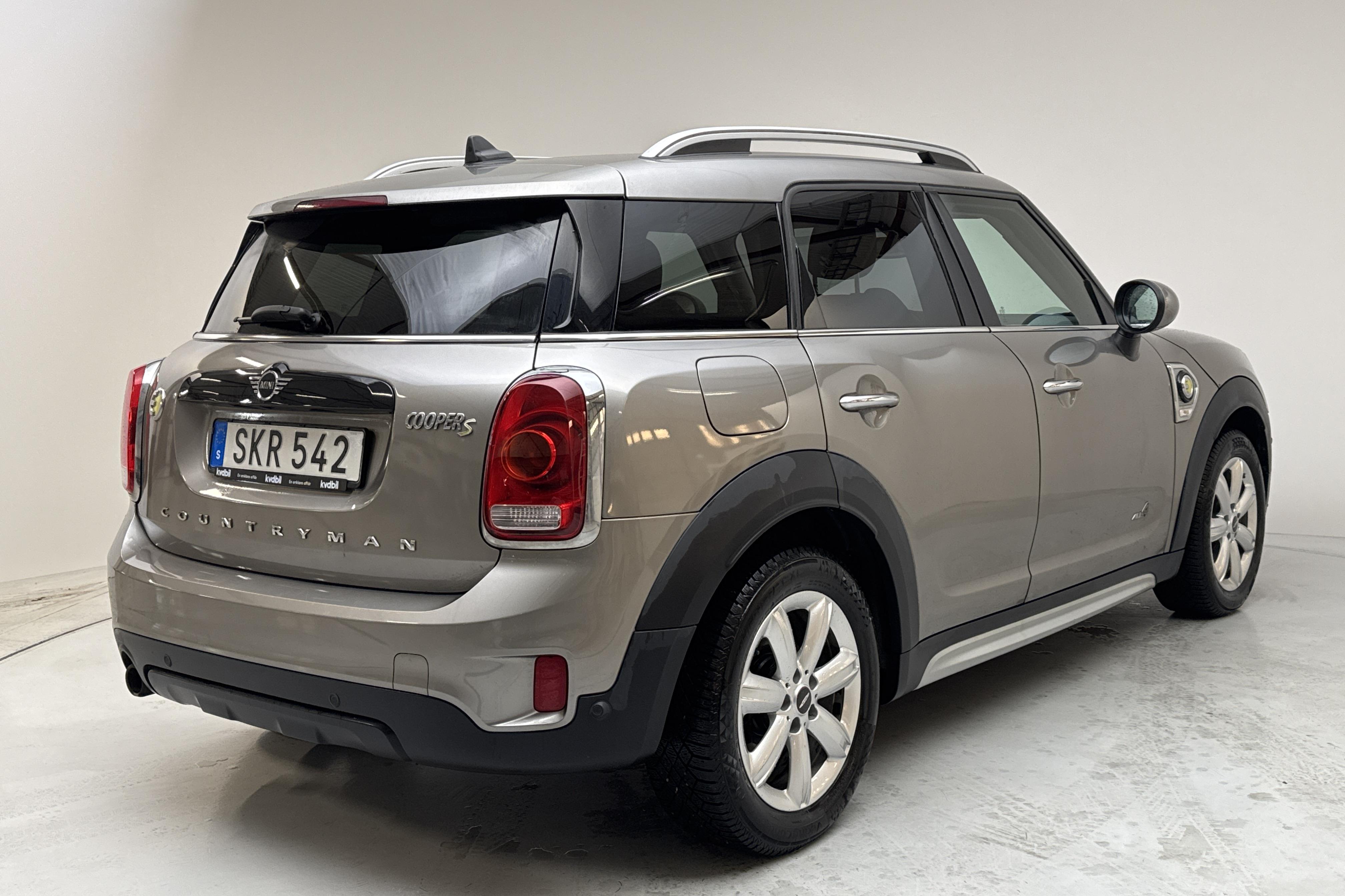 MINI Cooper S E ALL4 Countryman, F60 (224hk) - 75 120 km - Automaatne - hall - 2018