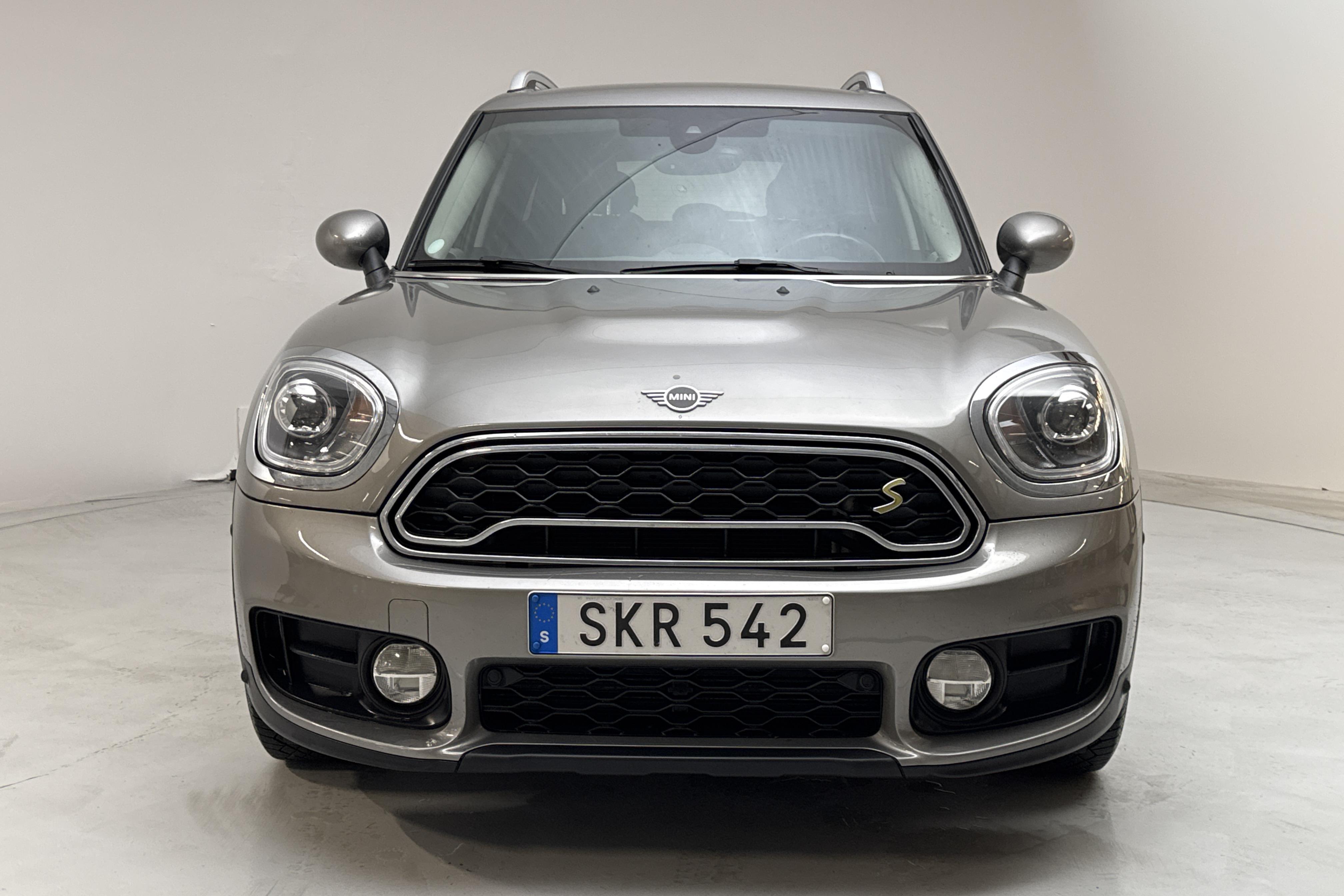 MINI Cooper S E ALL4 Countryman, F60 (224hk) - 75 120 km - Automaatne - hall - 2018