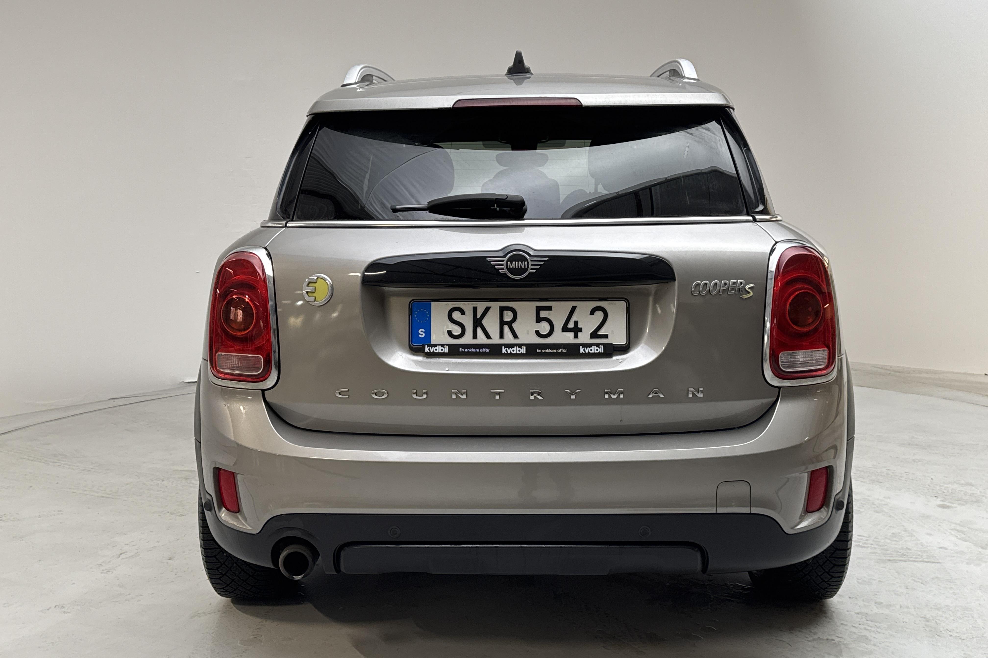 MINI Cooper S E ALL4 Countryman, F60 (224hk) - 75 120 km - Automaatne - hall - 2018