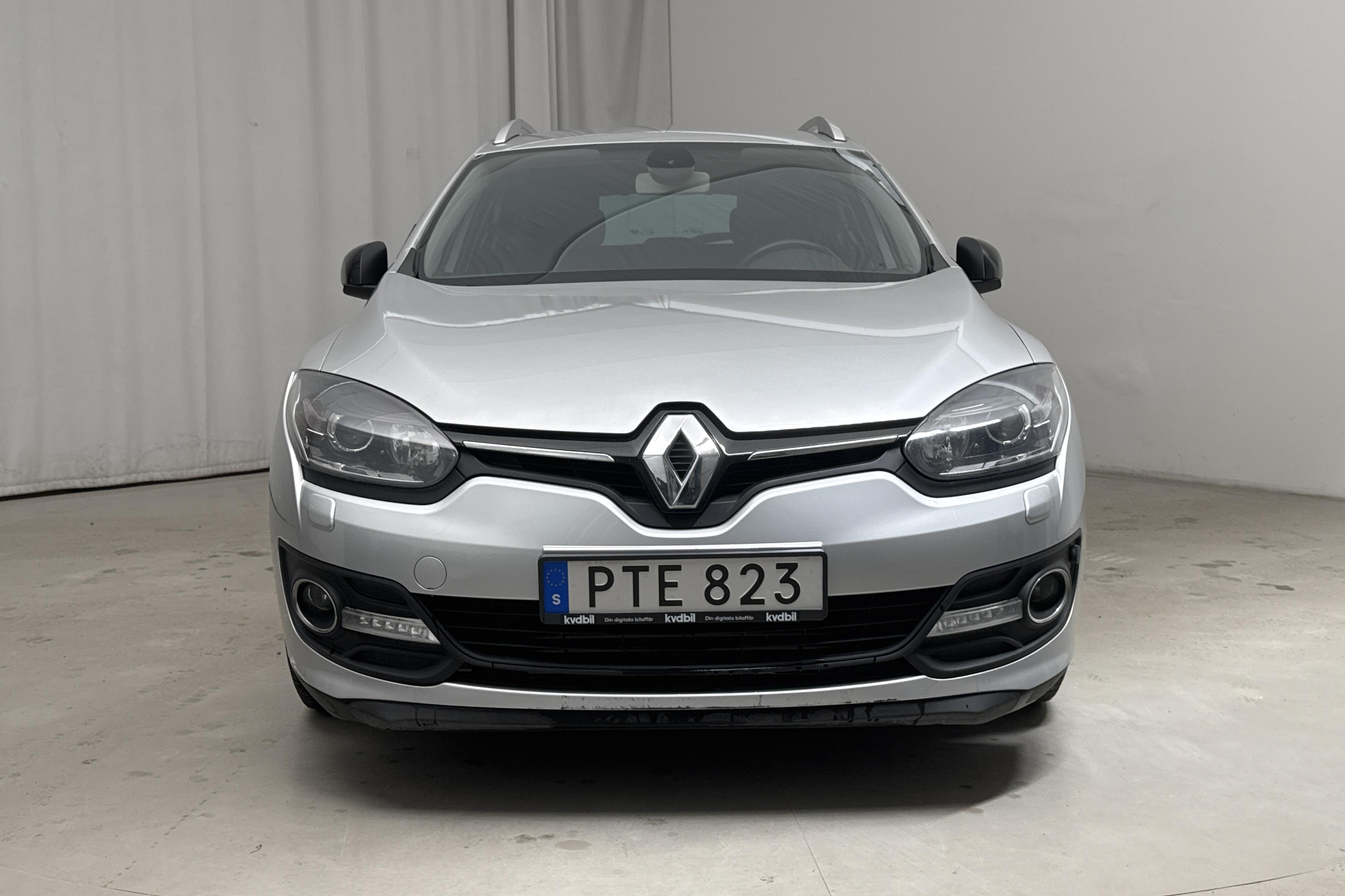 Renault Mégane Phas III 1.5 dCi Sports Tourer (110hk) - 14 445 mil - Manuell - silver - 2015