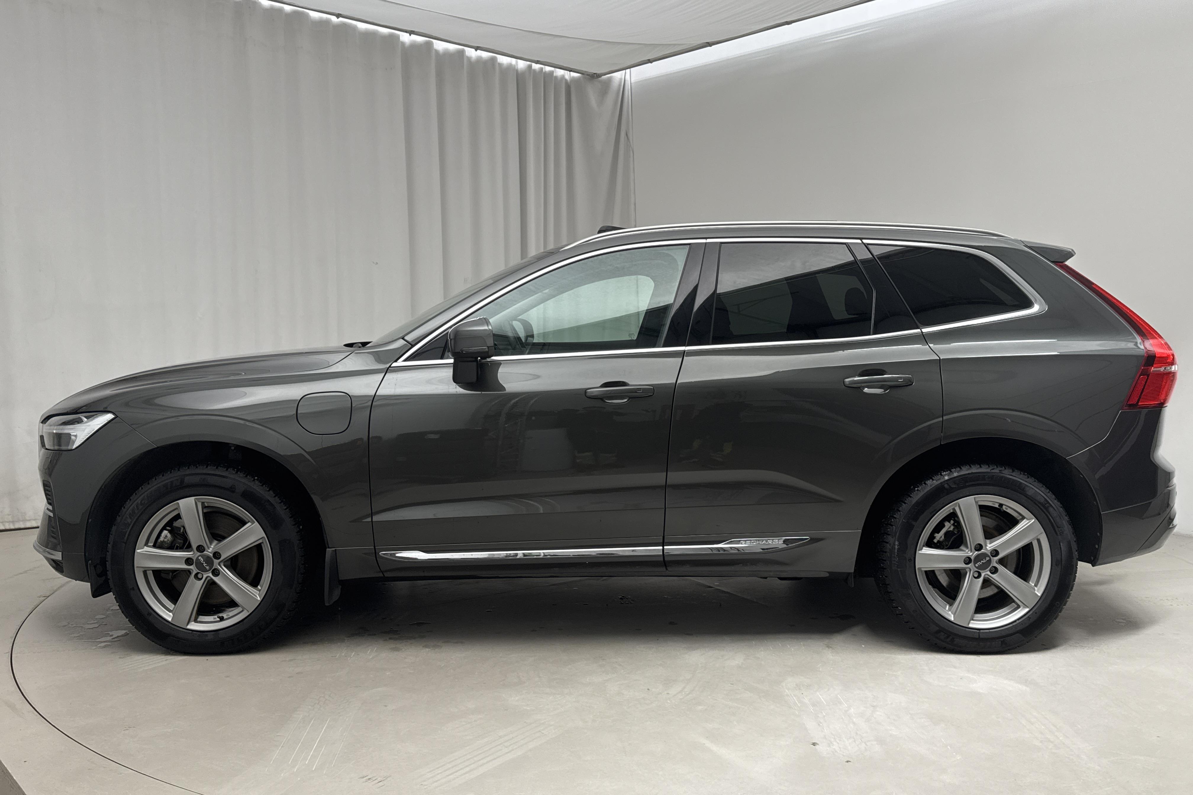 Volvo XC60 T6 AWD Recharge (340hk) - 10 556 mil - Automat - Dark Grey - 2022