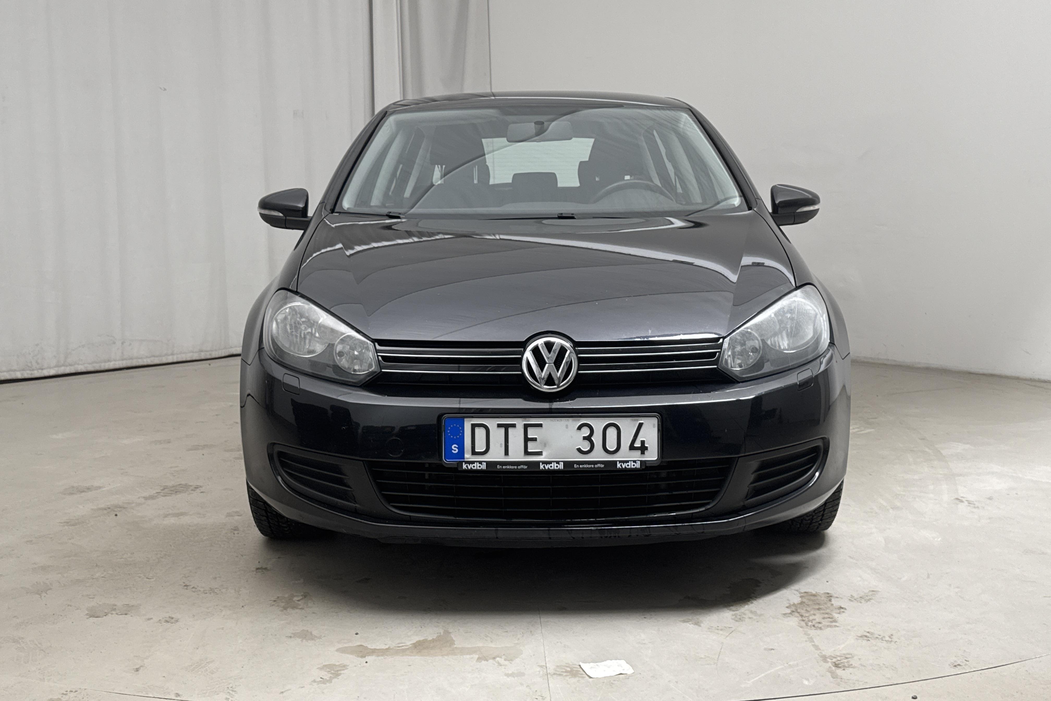 VW 1.6 TDI BlueMotion 5dr (105hk) - 151 360 km - Automaatne - must - 2012