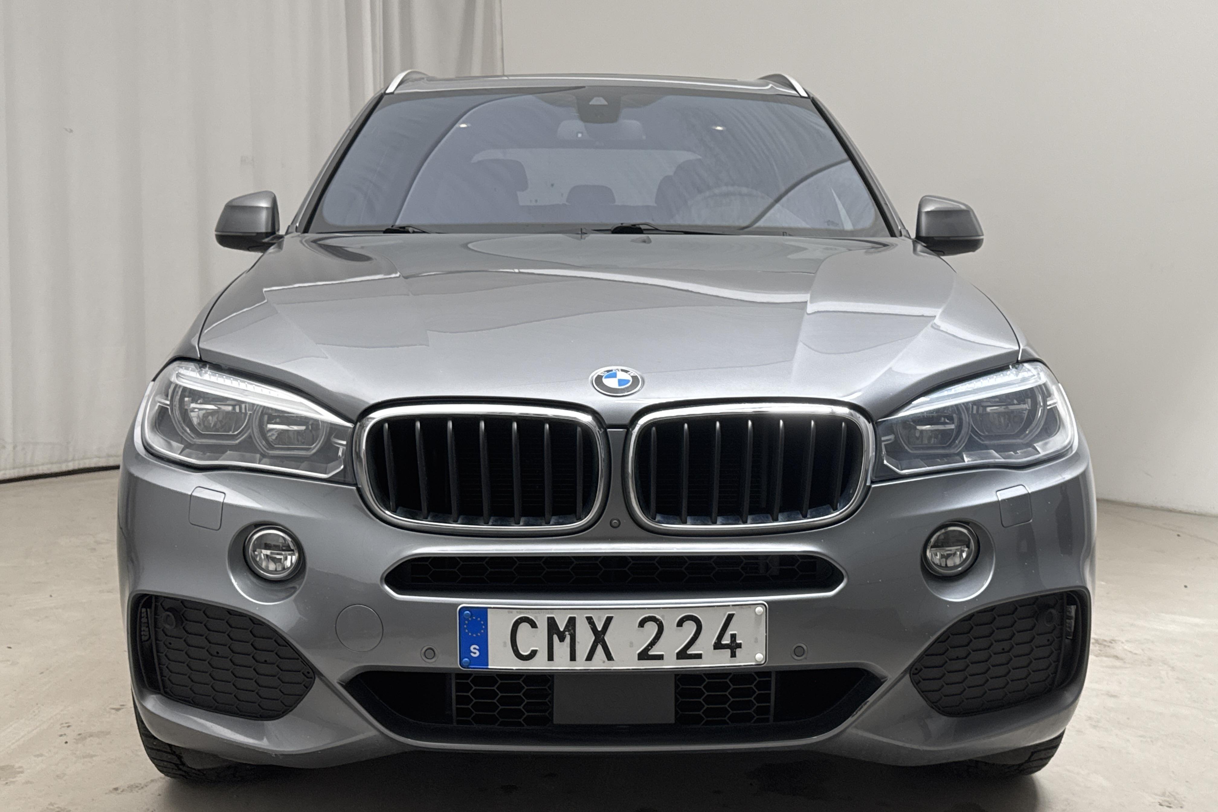 BMW X5 xDrive30d, F15 (258hk) - 113 980 km - Automatyczna - szary - 2018