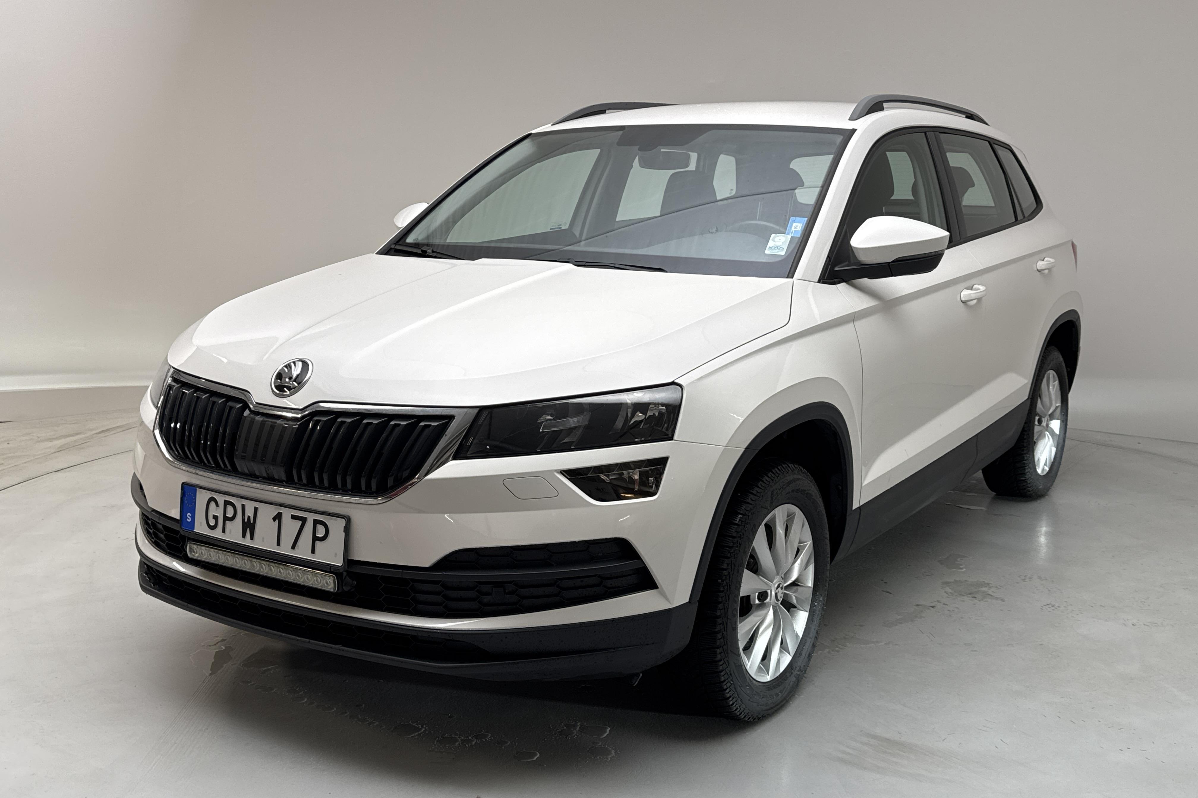 Skoda Karoq 2.0 TDI 4X4 (150hk) - 4 176 mil - Manuell - vit - 2019