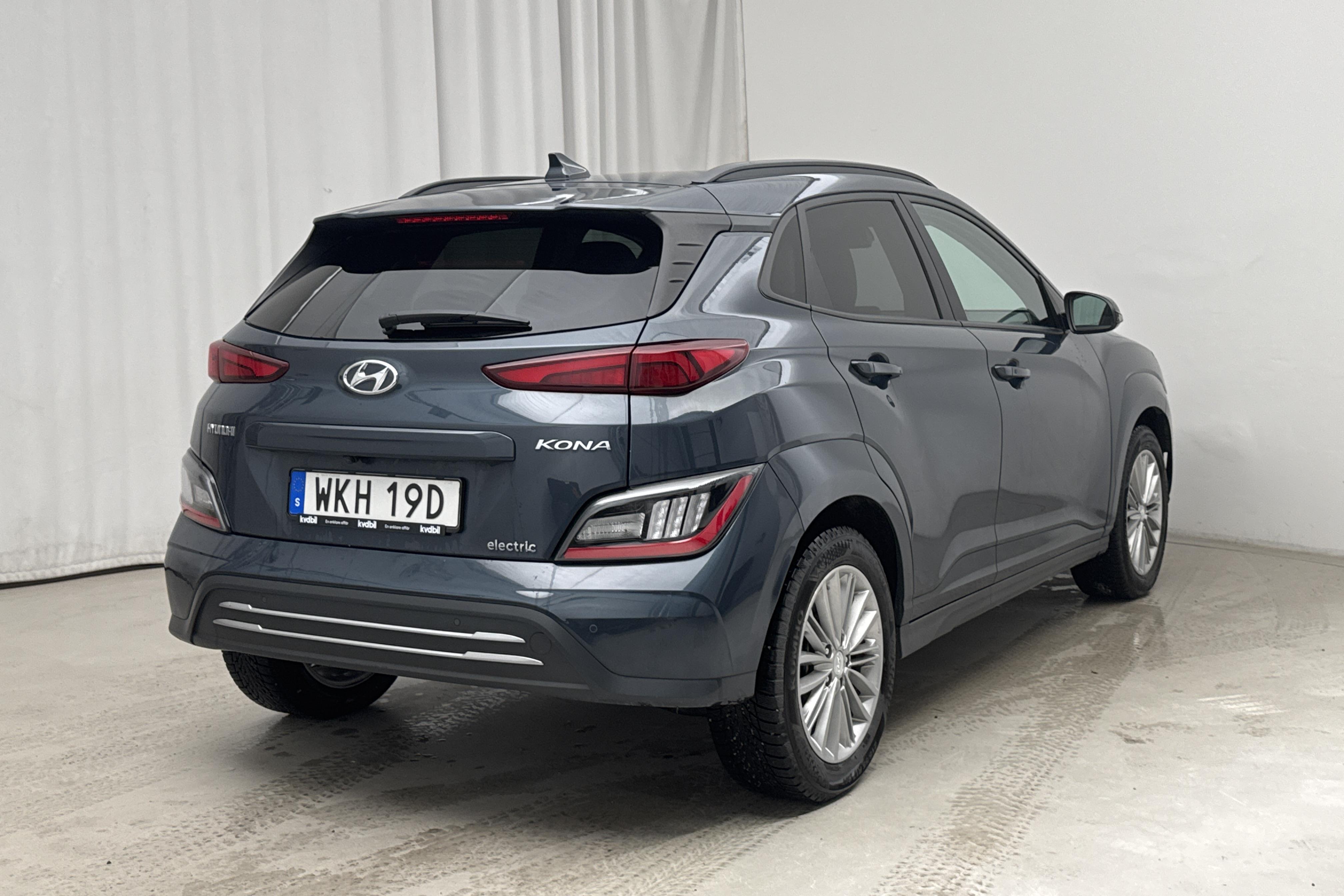 Hyundai Kona Electric Standard Range 39kWh (136hk) - 24 650 km - Automaatne - sinine - 2022