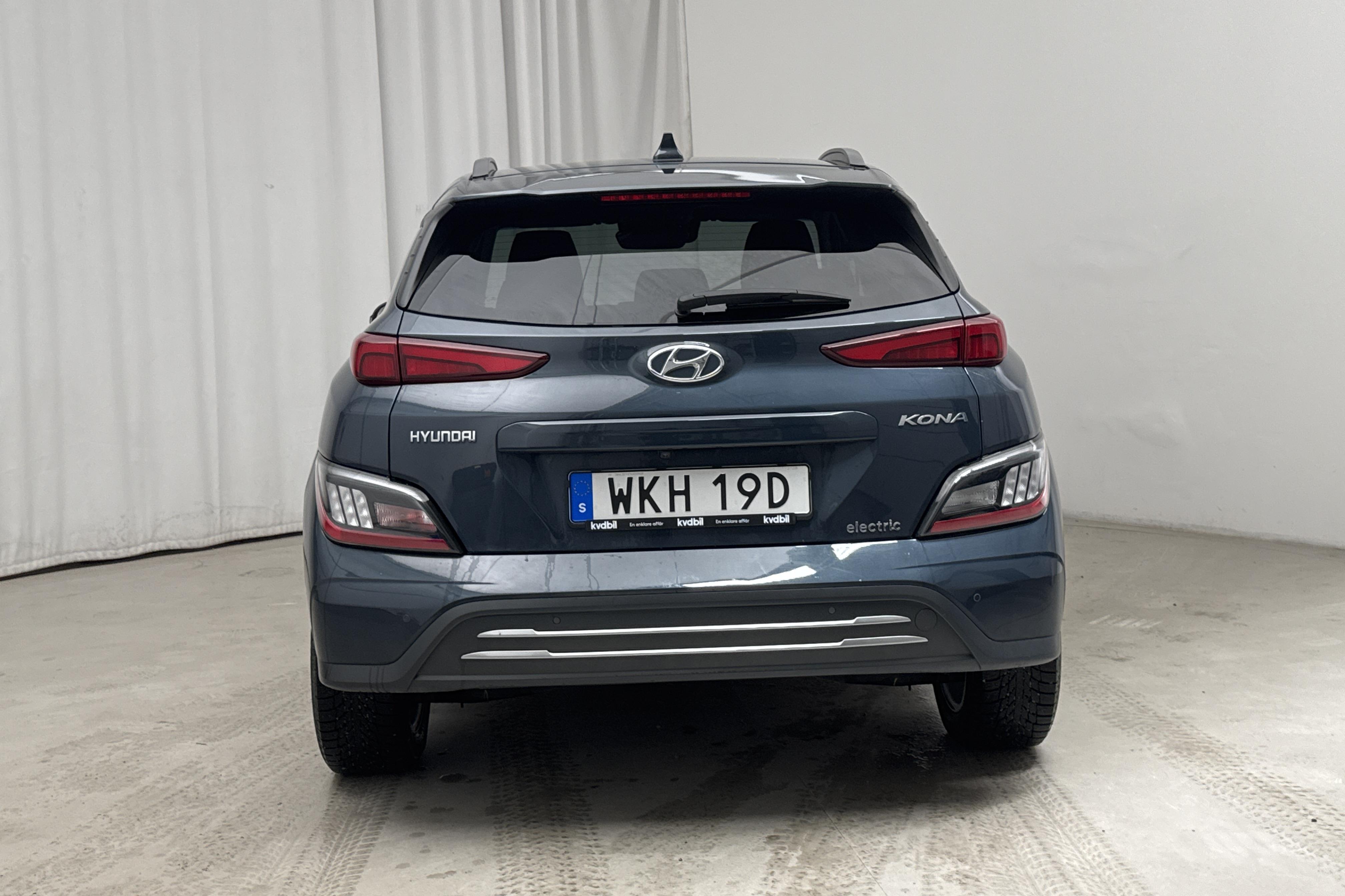 Hyundai Kona Electric Standard Range 39kWh (136hk) - 24 650 km - Automaatne - sinine - 2022