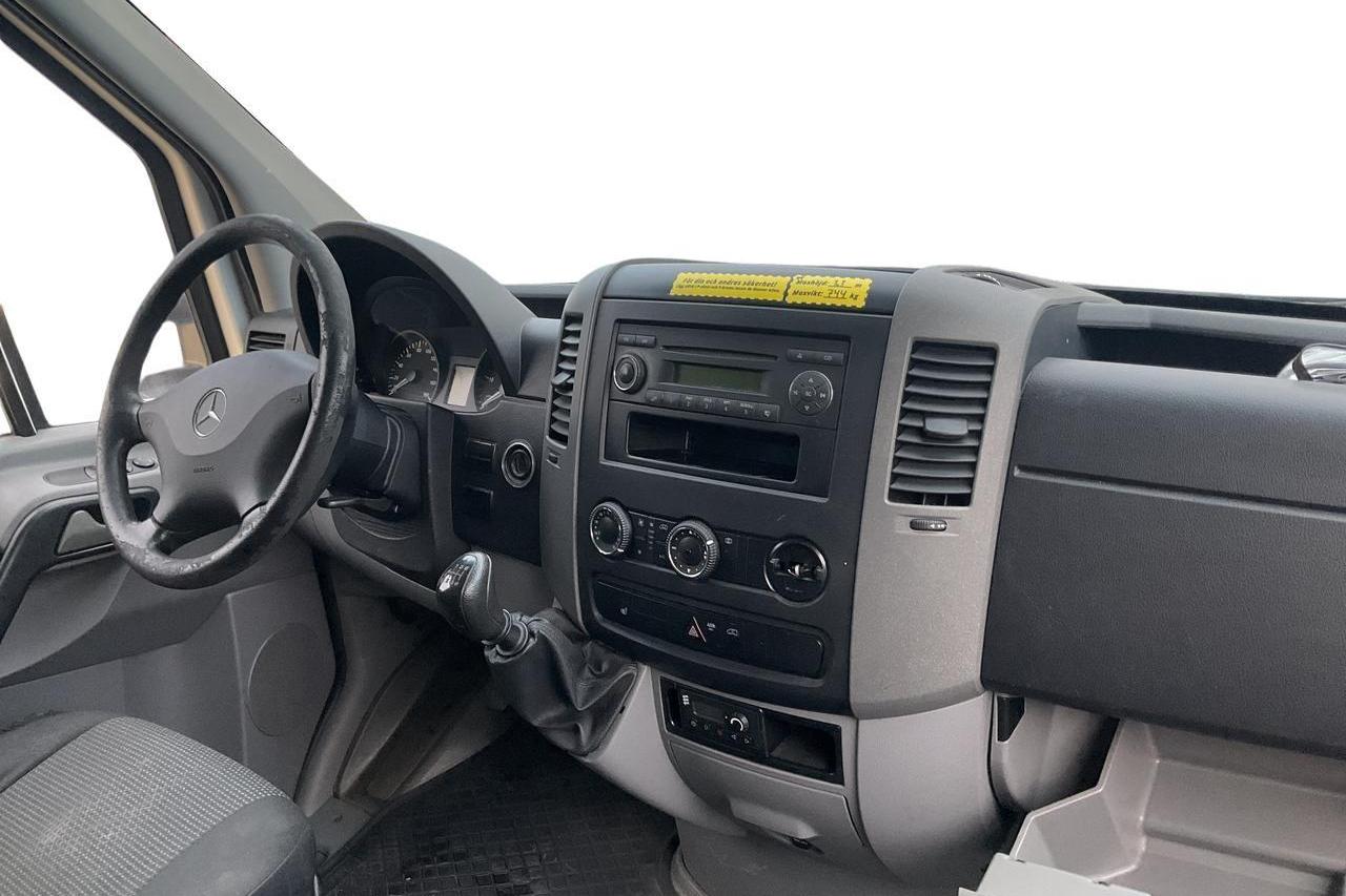 Mercedes Sprinter 319 CDI Volymskåp (190hk) - 332 890 km - Käsitsi - valge - 2011