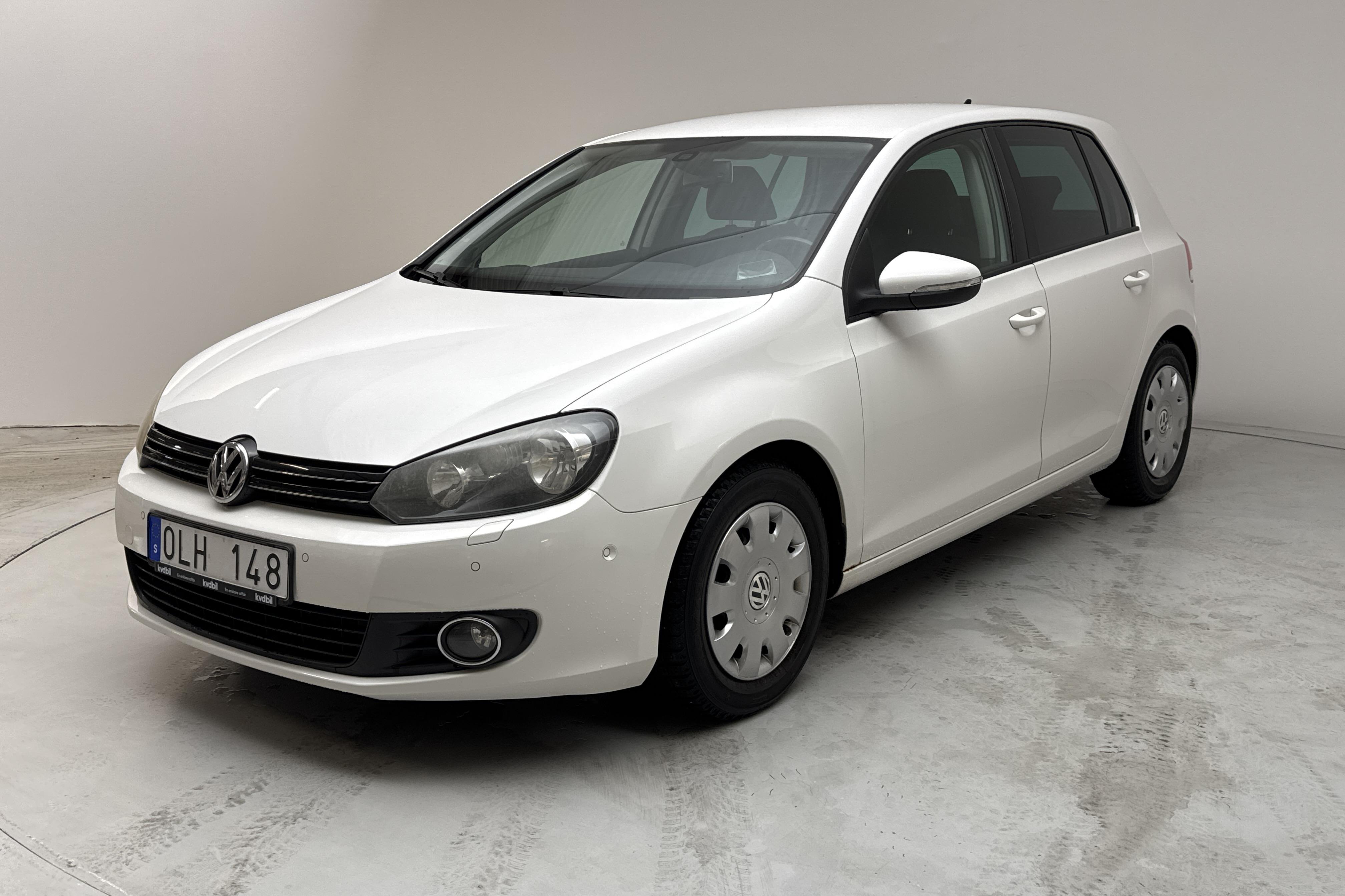 VW Golf VI 1.6 TDI BlueMotion Technology 5dr (105hk) - 14 330 mil - Automat - vit - 2011