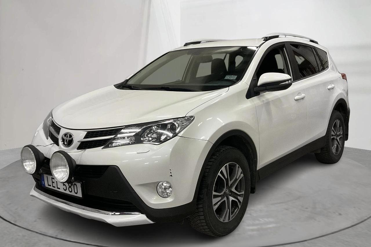 Toyota RAV4 2.2 D-4D DPF (150hk) - 20 914 mil - Manuell - vit - 2015