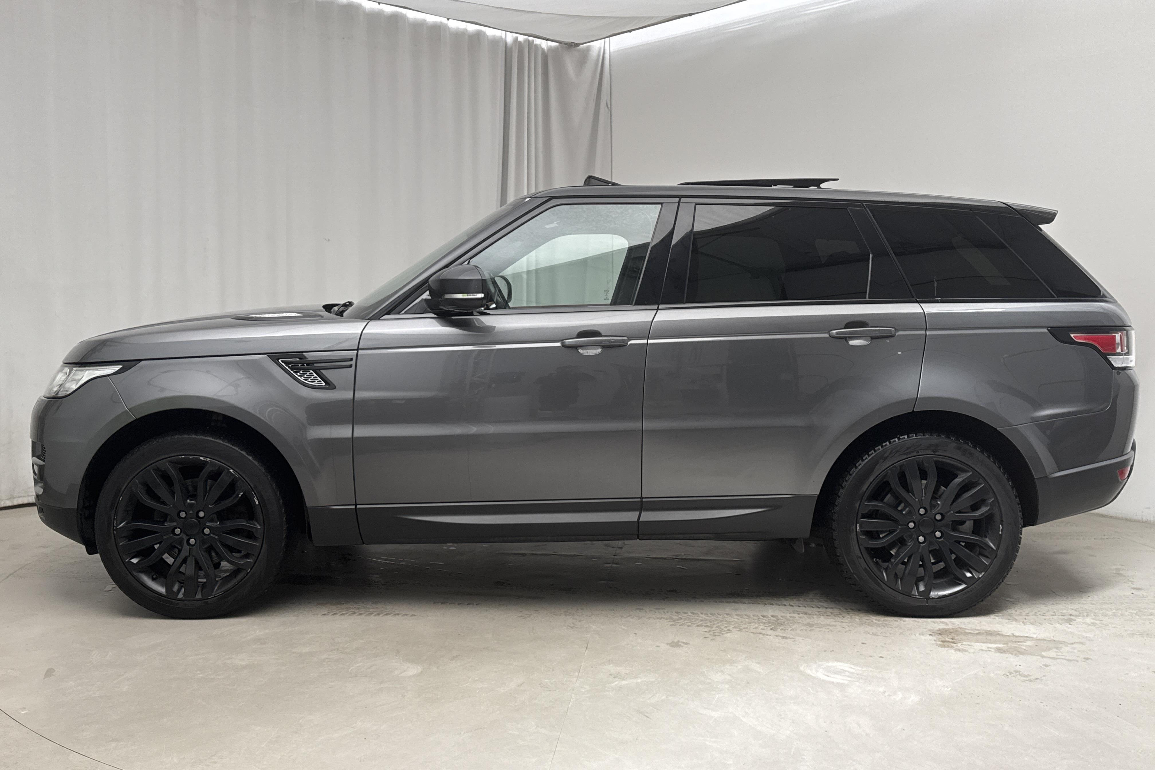 Land Rover Range Rover Sport 3.0 TDV6 (258hk) - 19 324 mil - Automat - grå - 2014