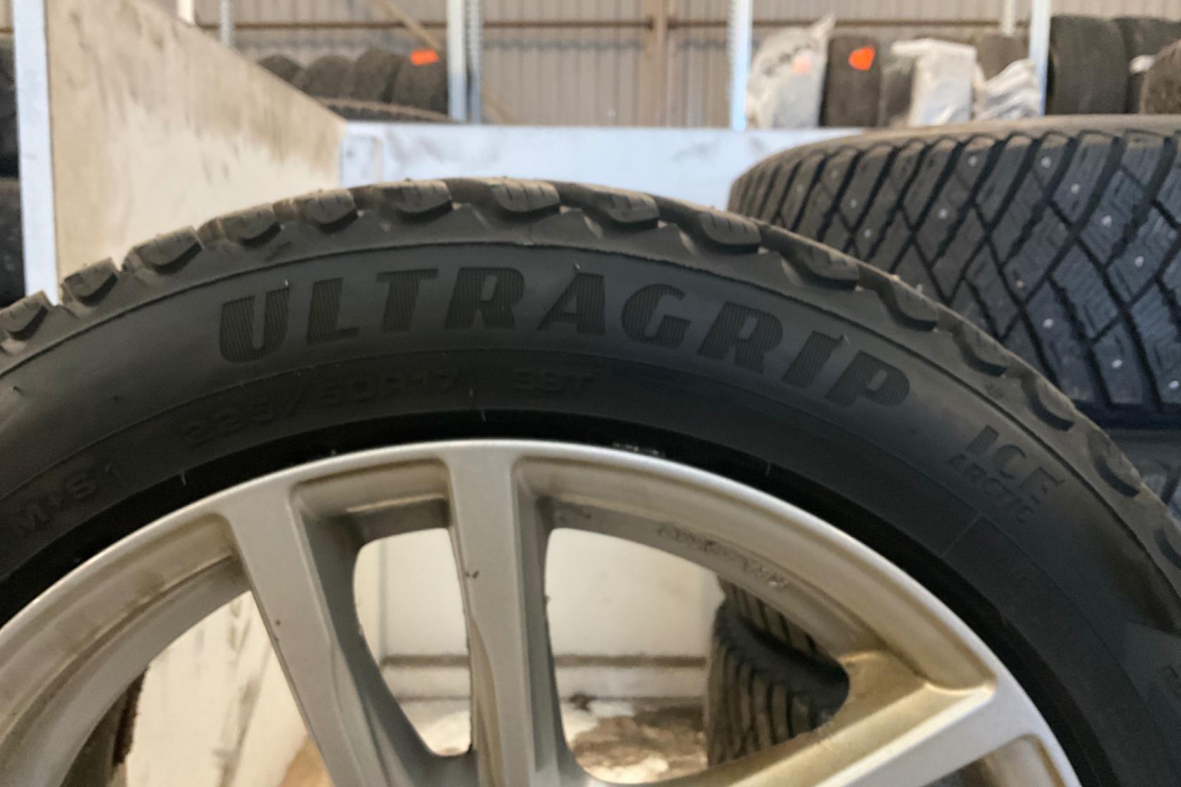 Vinterhjul (nr 3) GOODYEAR 225/50R17 - 0 km