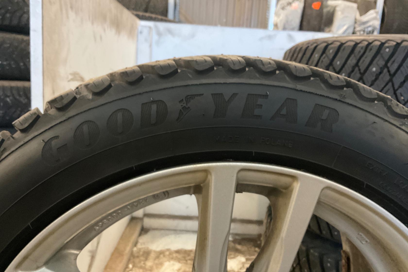 Vinterhjul (nr 3) GOODYEAR 225/50R17 - 0 km