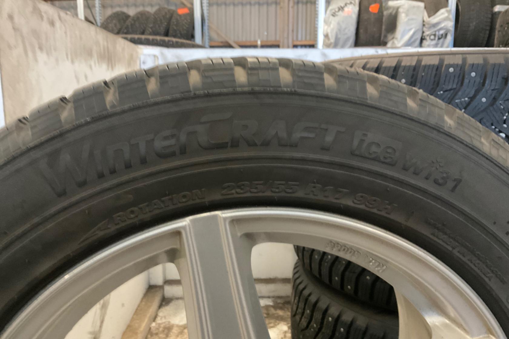 Vinterhjul (nr 7) KUMHO WINTERCRAFT ICE 235/55R17 - 0 km