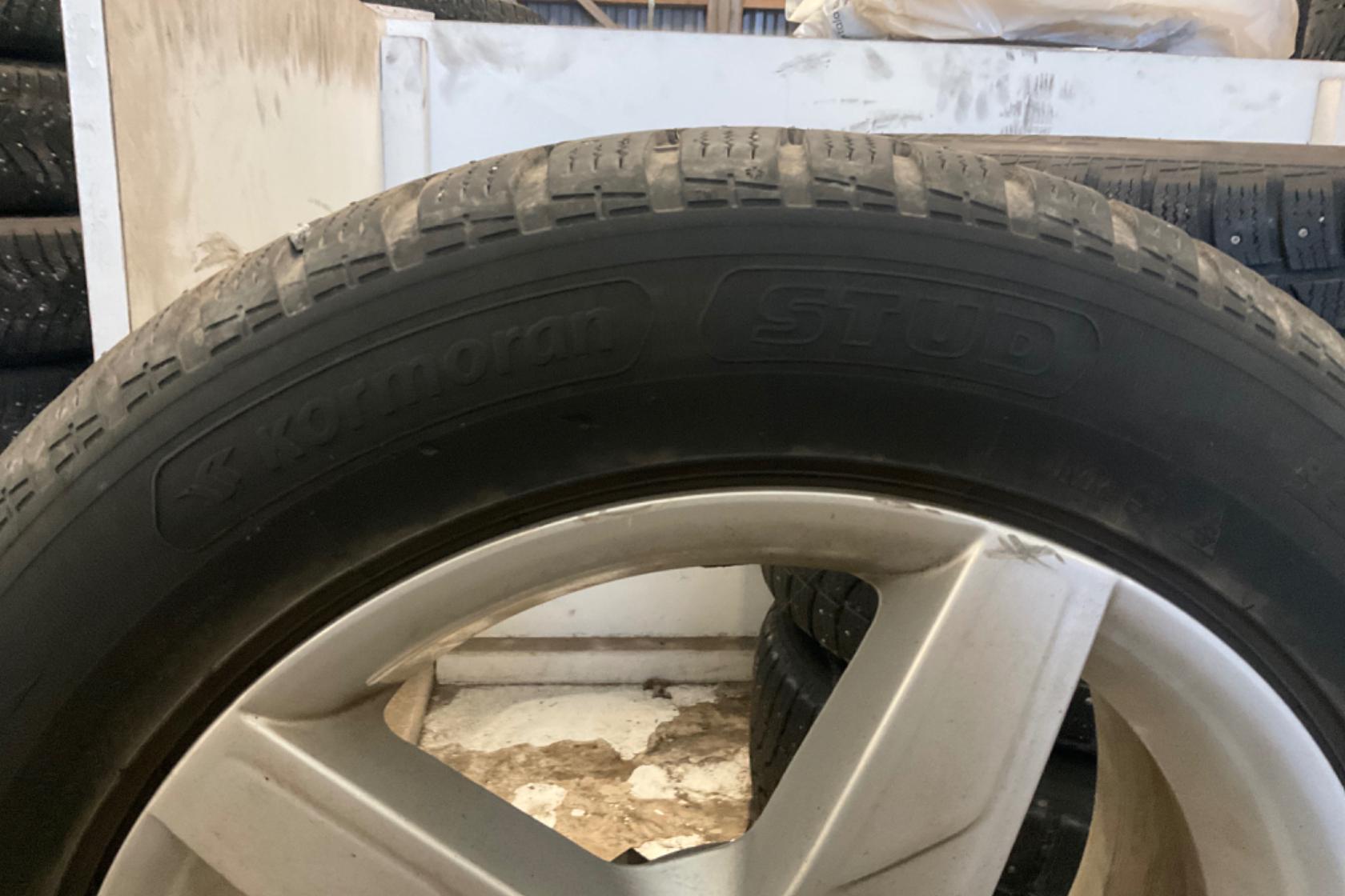 Vinterhjul (nr 17) KOMORAN EXTREME 225/55R17 - 0 km