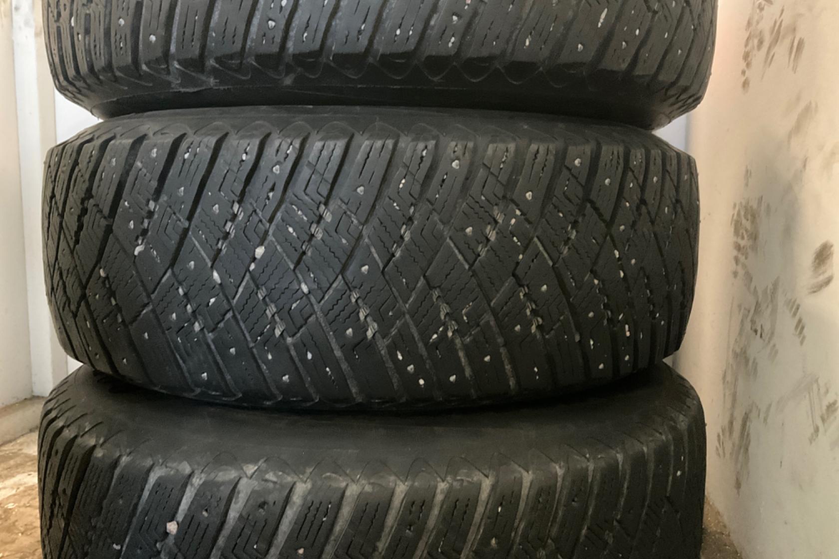 Vinterhjul (nr 19) GOODYEAR ULTRAGRIP 235/65R17 - 0 km