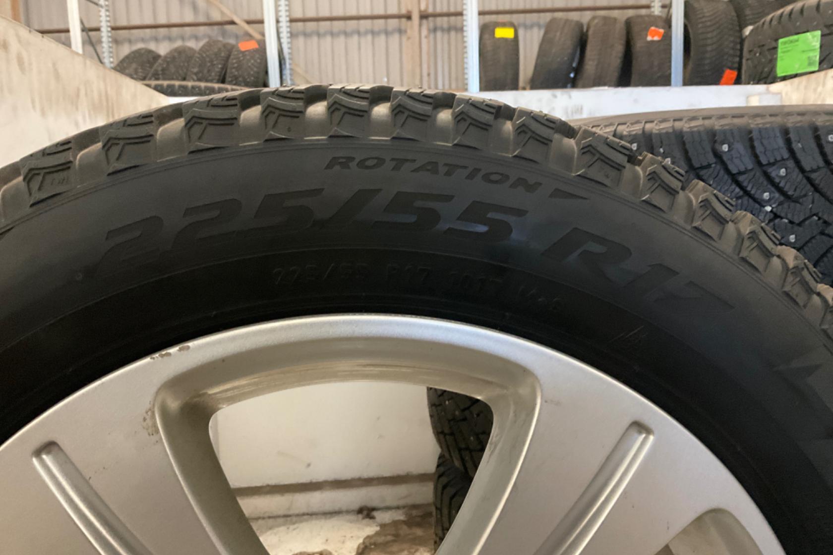 Vinterhjul (nr 30) PIRELLI ICE ZERO 2 225/55R17 - 0 km