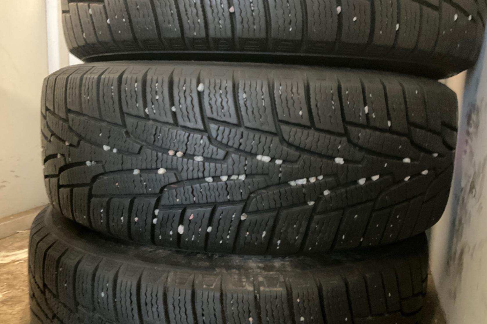 Vinterhjul (nr 32) KUMHO IZEN KW31 225/65R17 - 0 km