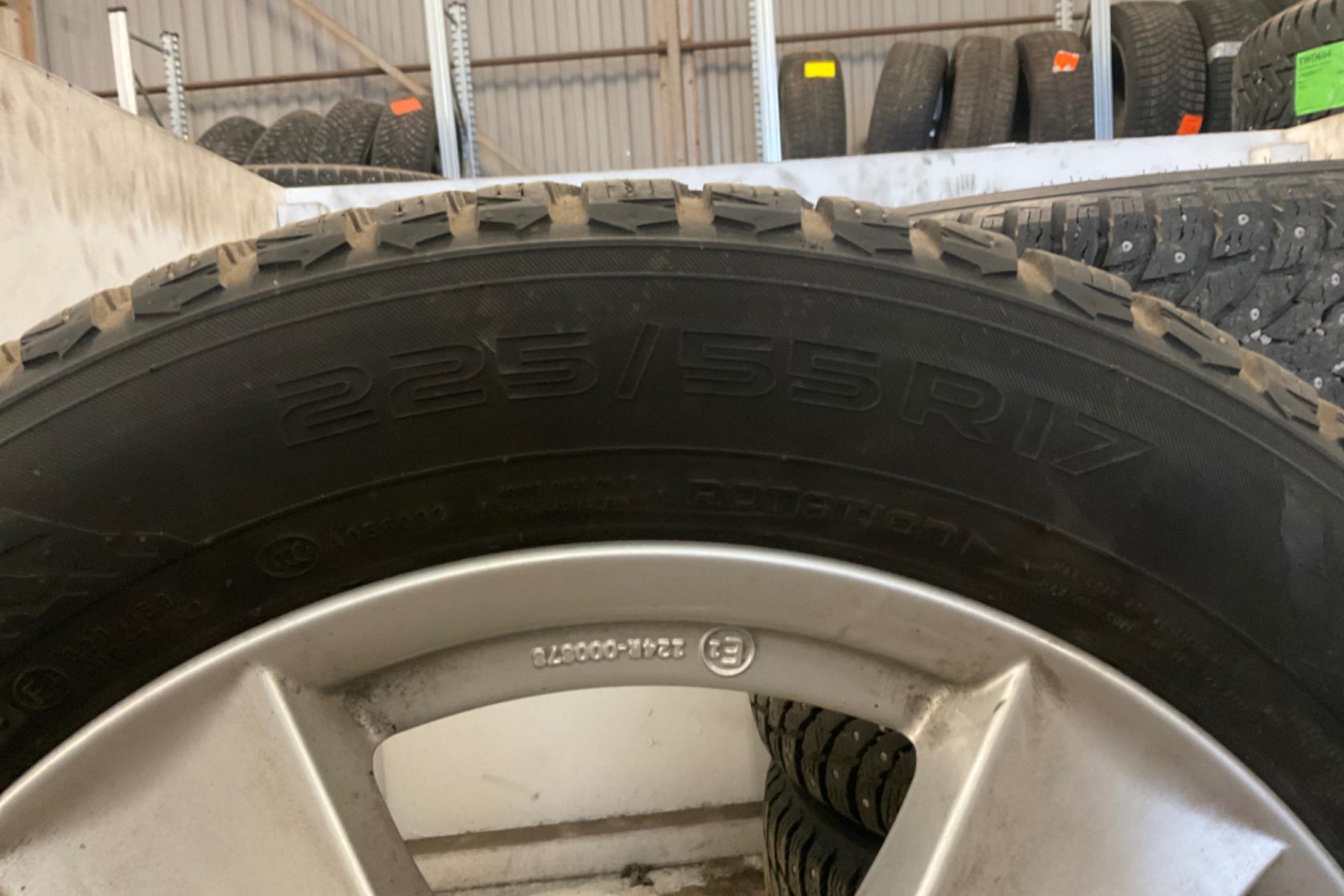 Vinterhjul (nr 38) NOKIAN HAKKAPELIITA 9 225/55R17 - 0 km