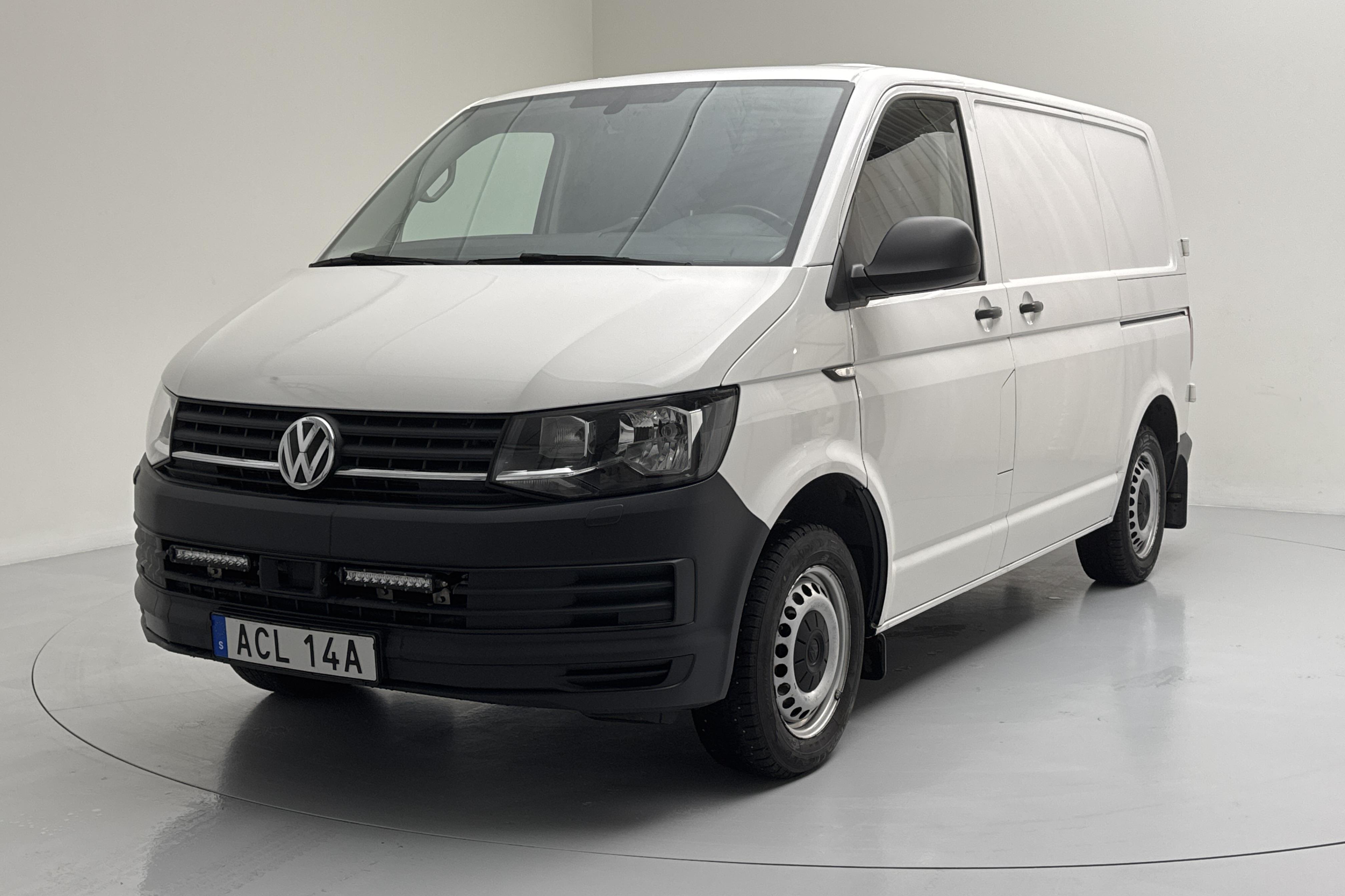 VW Transporter T6 2.0 TDI BMT Skåp (150hk) - 123 950 km - Automaatne - valge - 2019