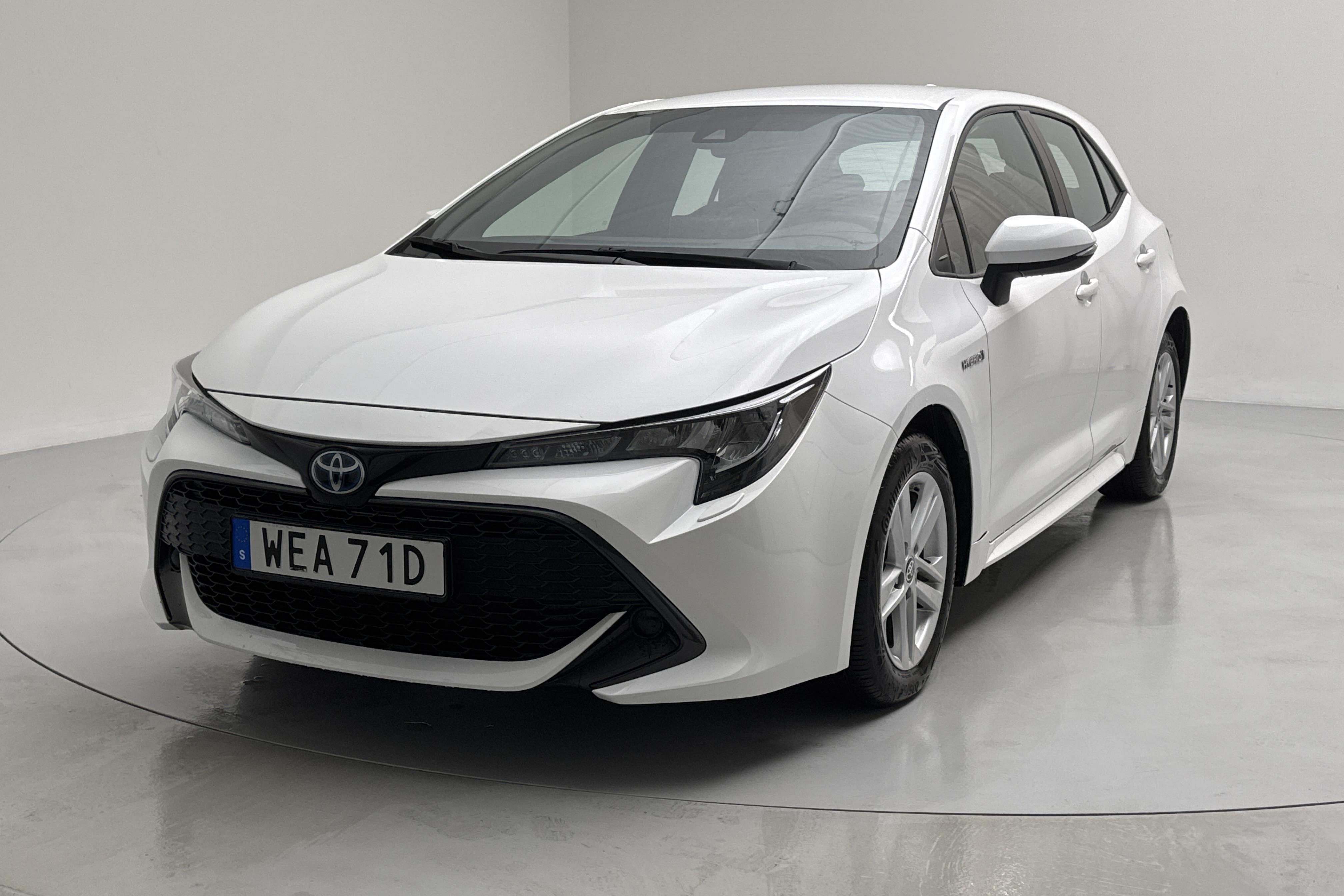 Toyota Corolla 1.8 Hybrid 5dr (122hk) - 1 122 mil - Automat - vit - 2022