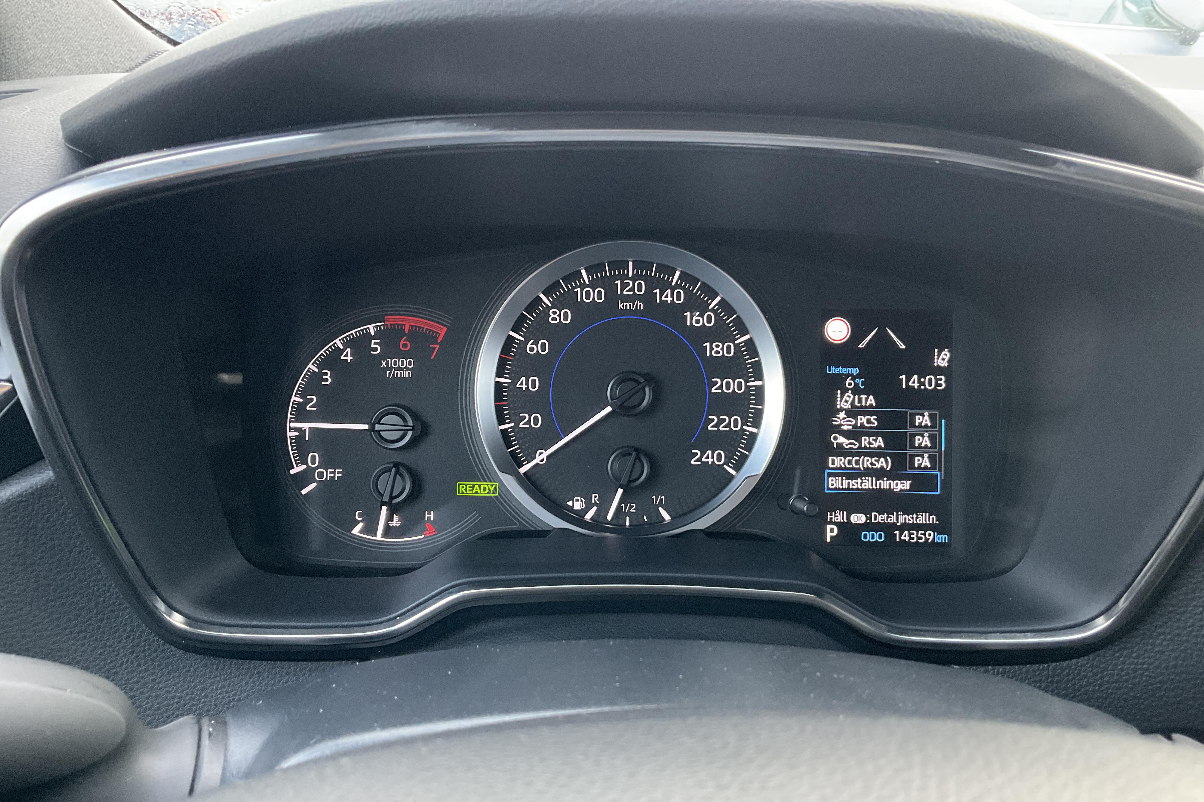 Toyota Corolla 1.8 Hybrid Touring Sports (122hk) - 14 360 km - Automatyczna - biały - 2022