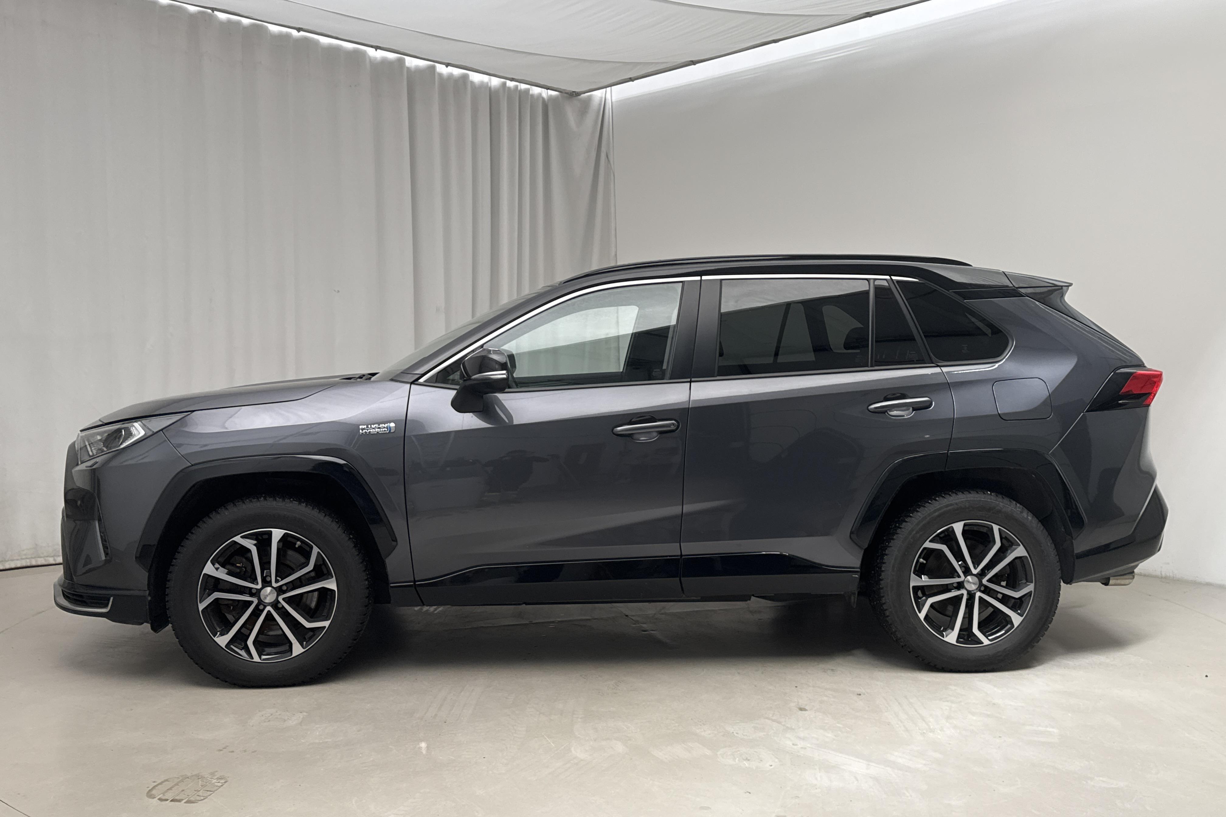 Toyota RAV4 2.5 Plug-in Hybrid AWD (306hk) - 100 380 km - Automatic - gray - 2021