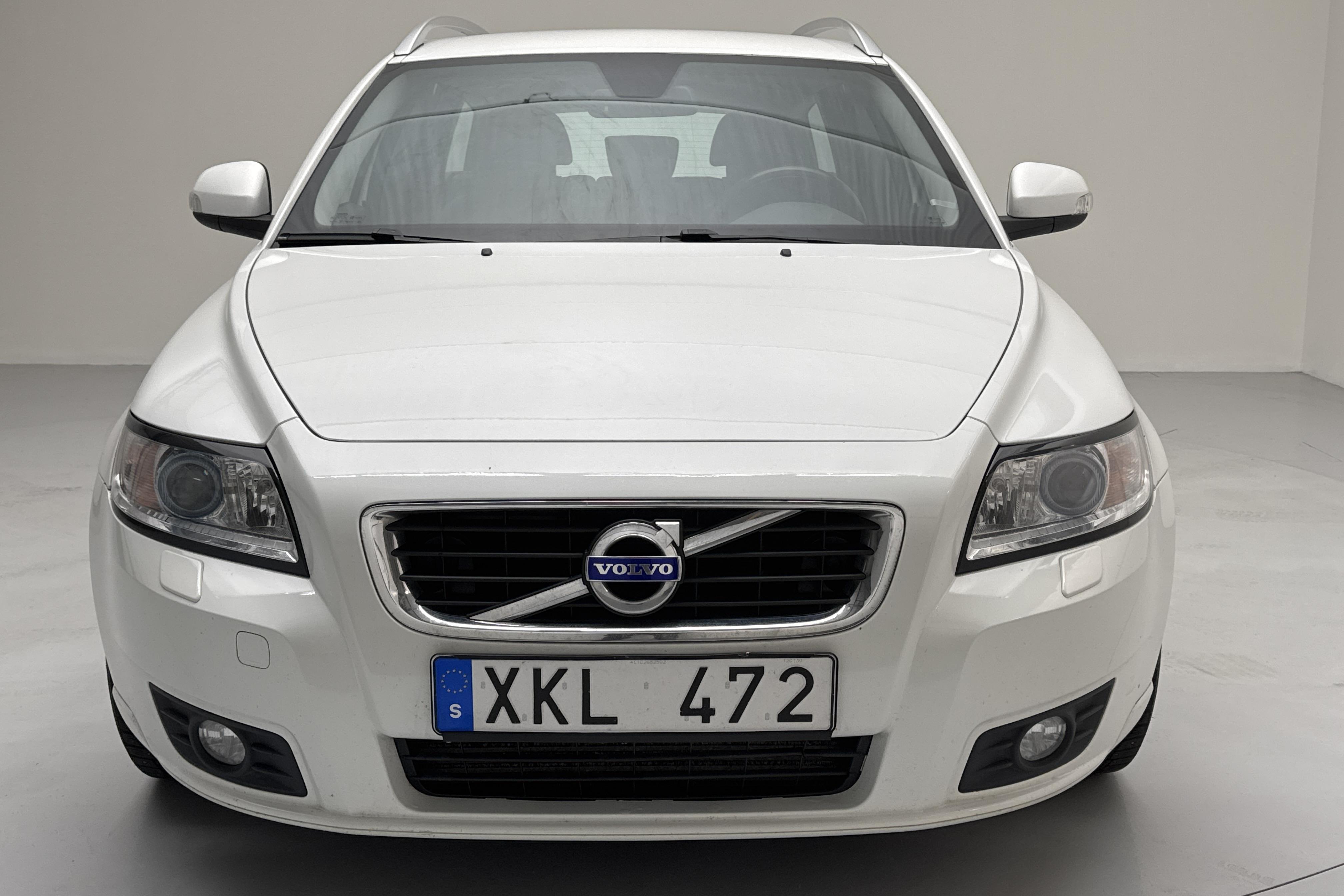 Volvo V50 D2 (115hk) - 192 720 km - Manual - white - 2012