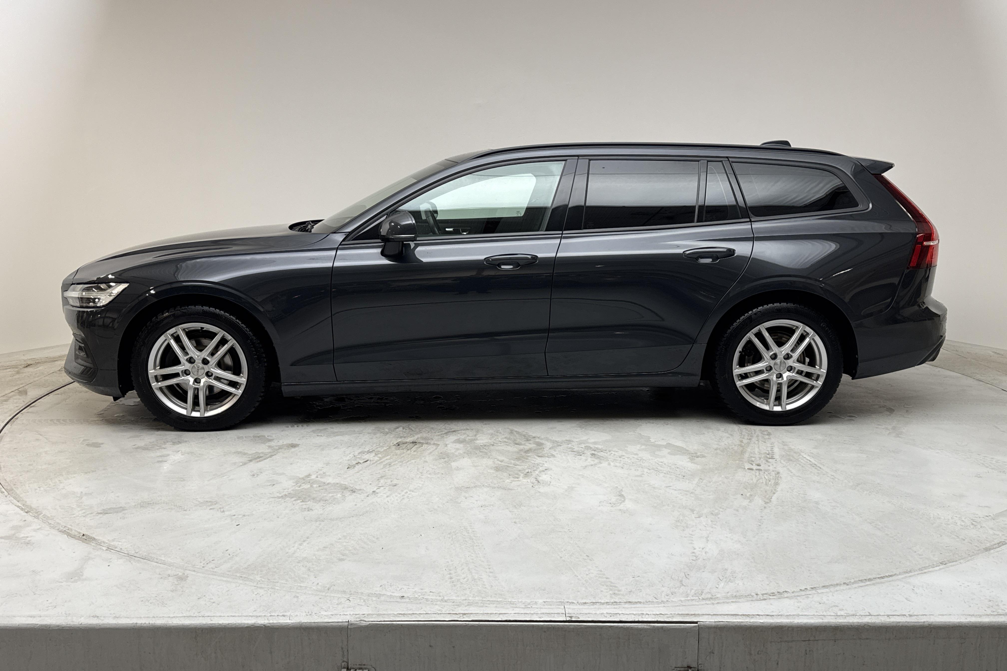 Volvo V60 T4 (190hk) - 81 100 km - Automaatne - hall - 2020