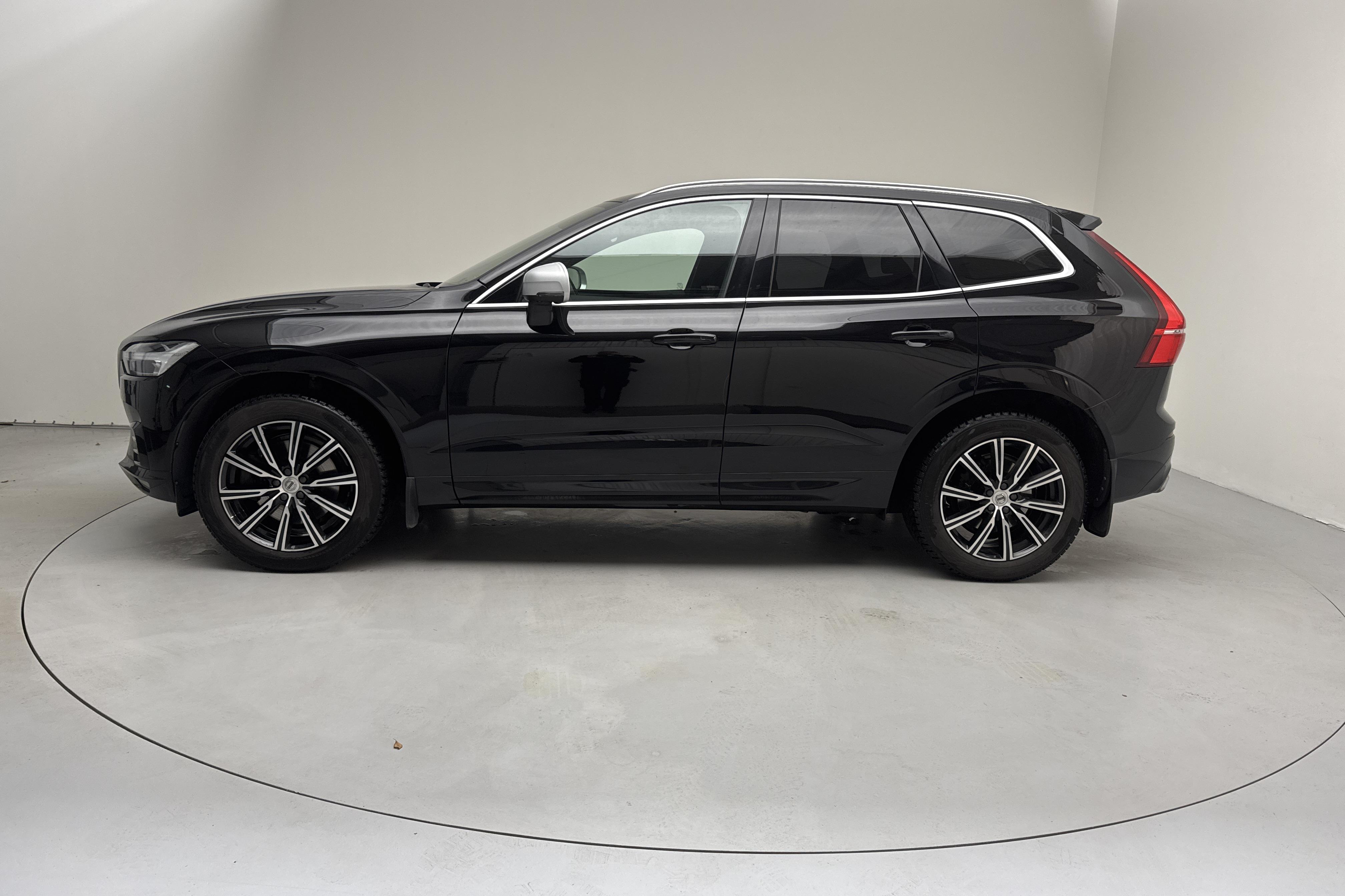 Volvo XC60 D4 AWD (190hk) - 135 920 km - Automaattinen - musta - 2019