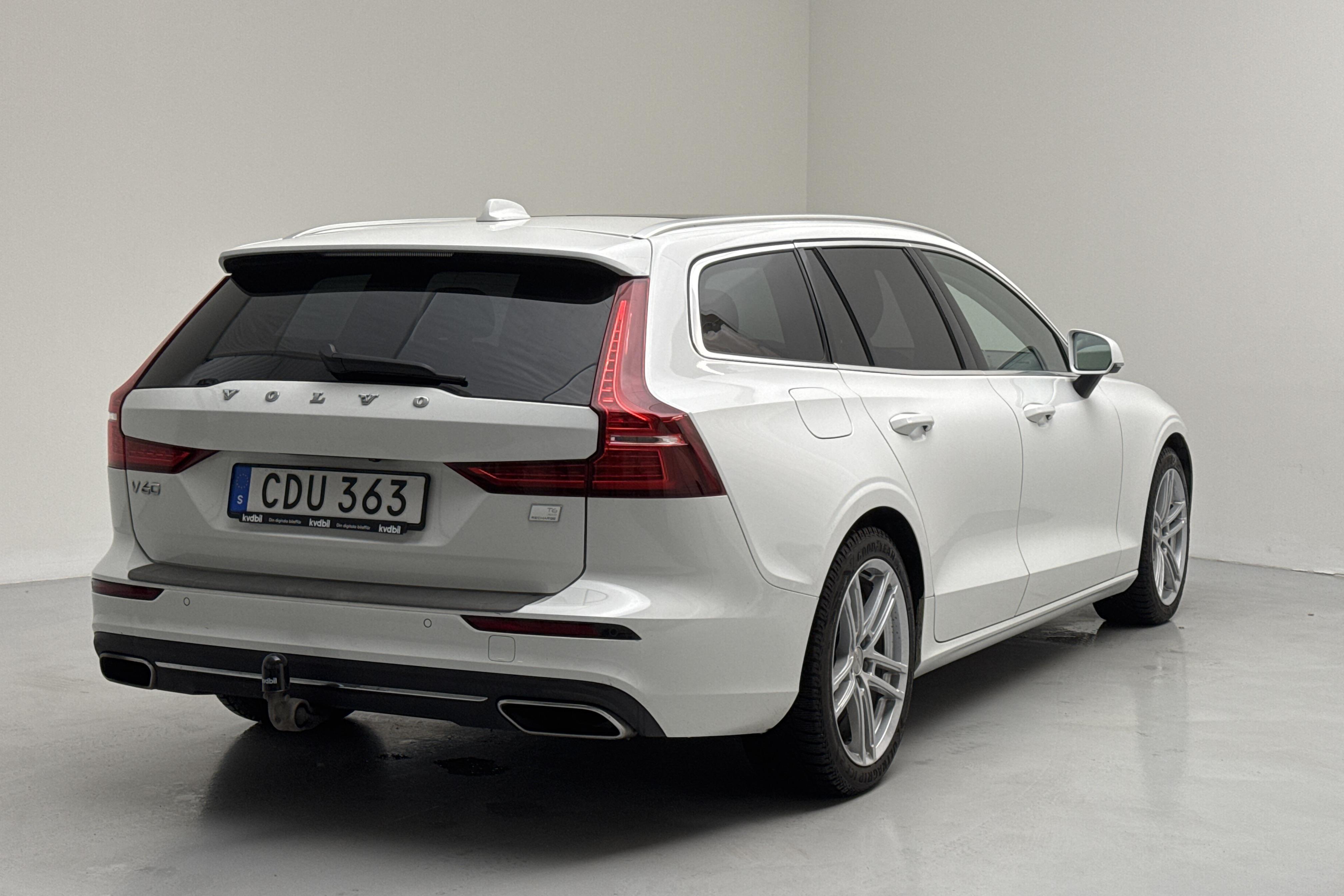 Volvo V60 T6 AWD Twin Engine (340hk) - 11 686 mil - Automat - vit - 2022