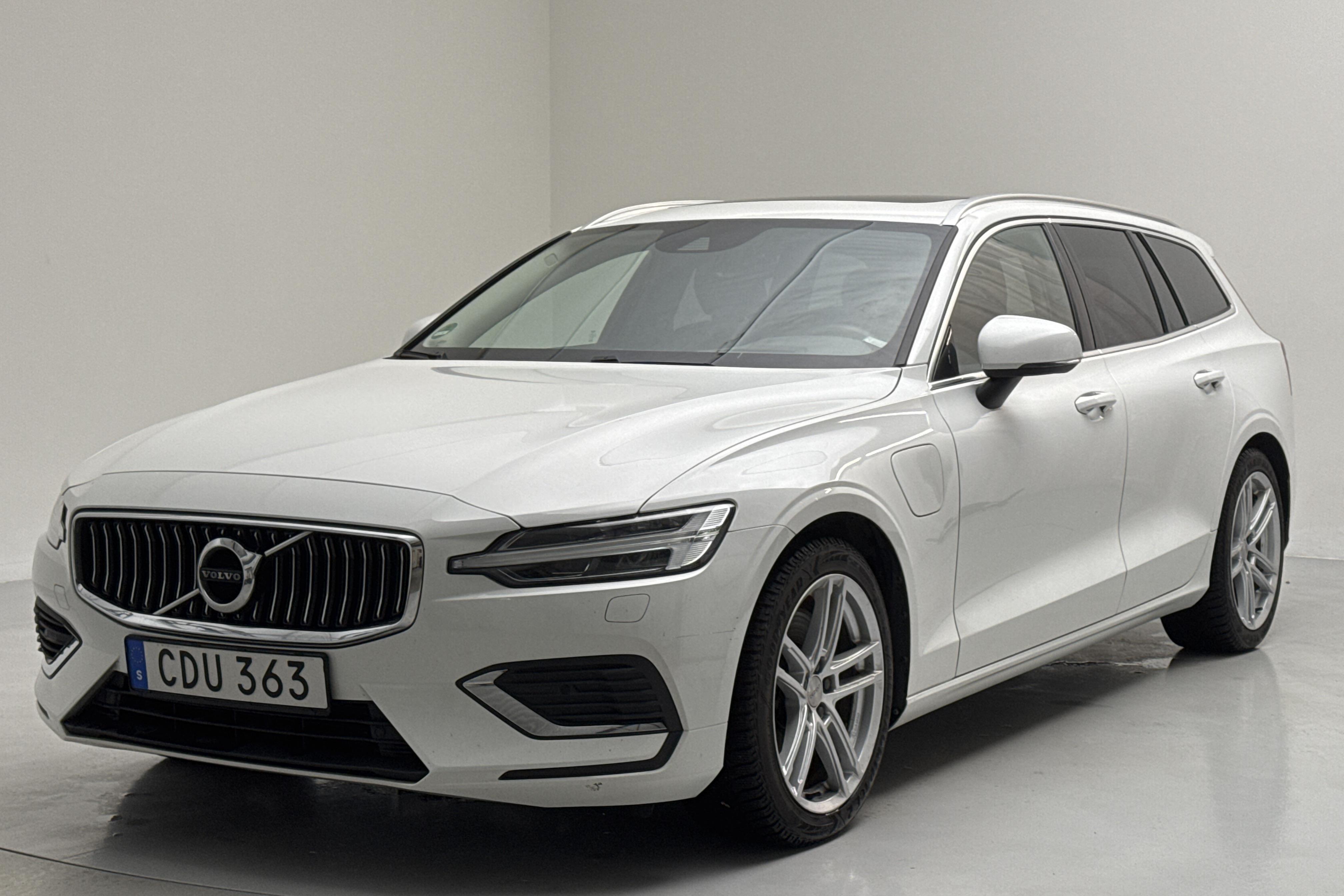 Volvo V60 T6 AWD Twin Engine (340hk) - 11 686 mil - Automat - vit - 2022