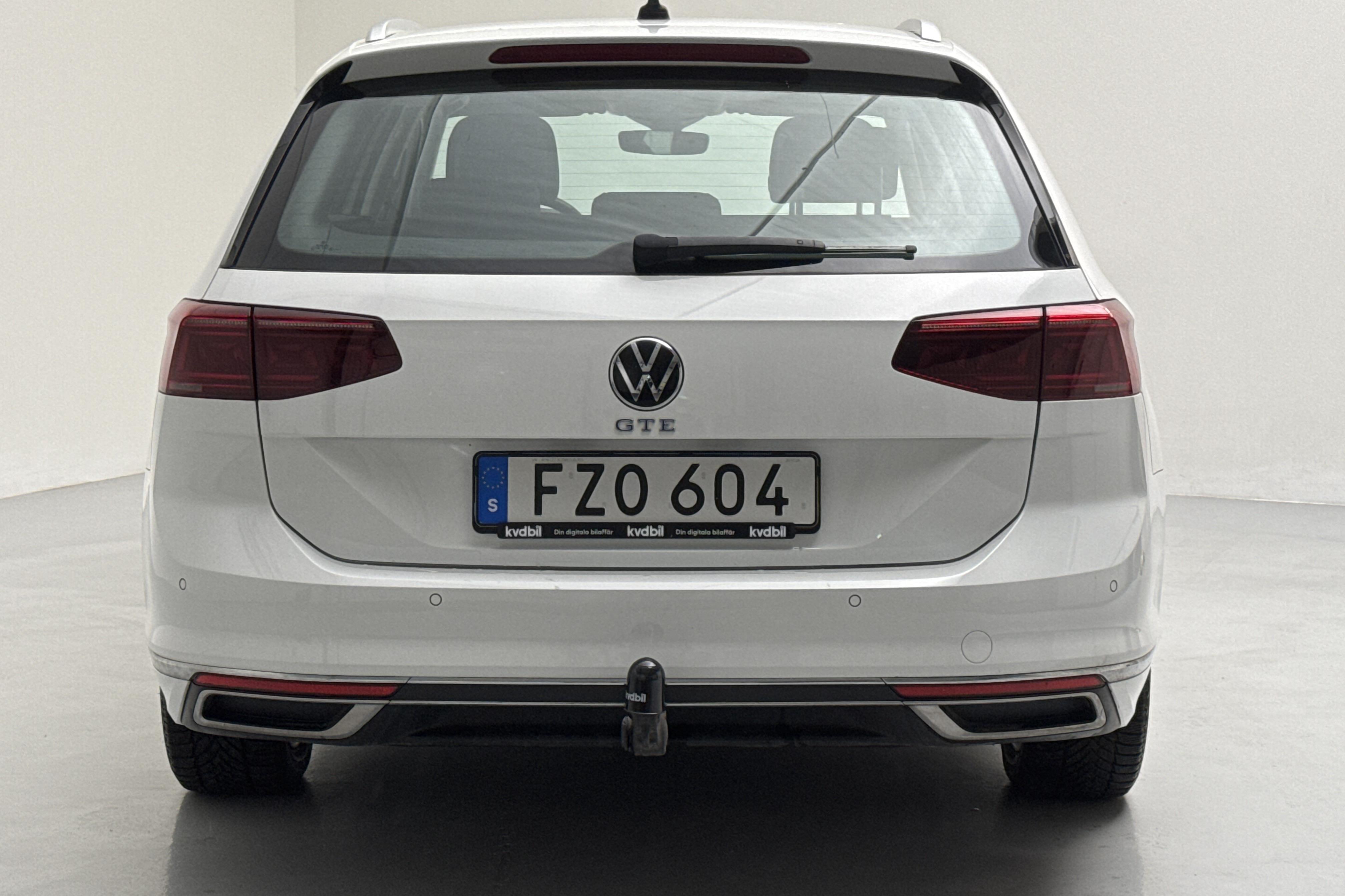 VW Passat 1.4 GTE Sportscombi (218hk) - 85 260 km - Automatyczna - biały - 2021