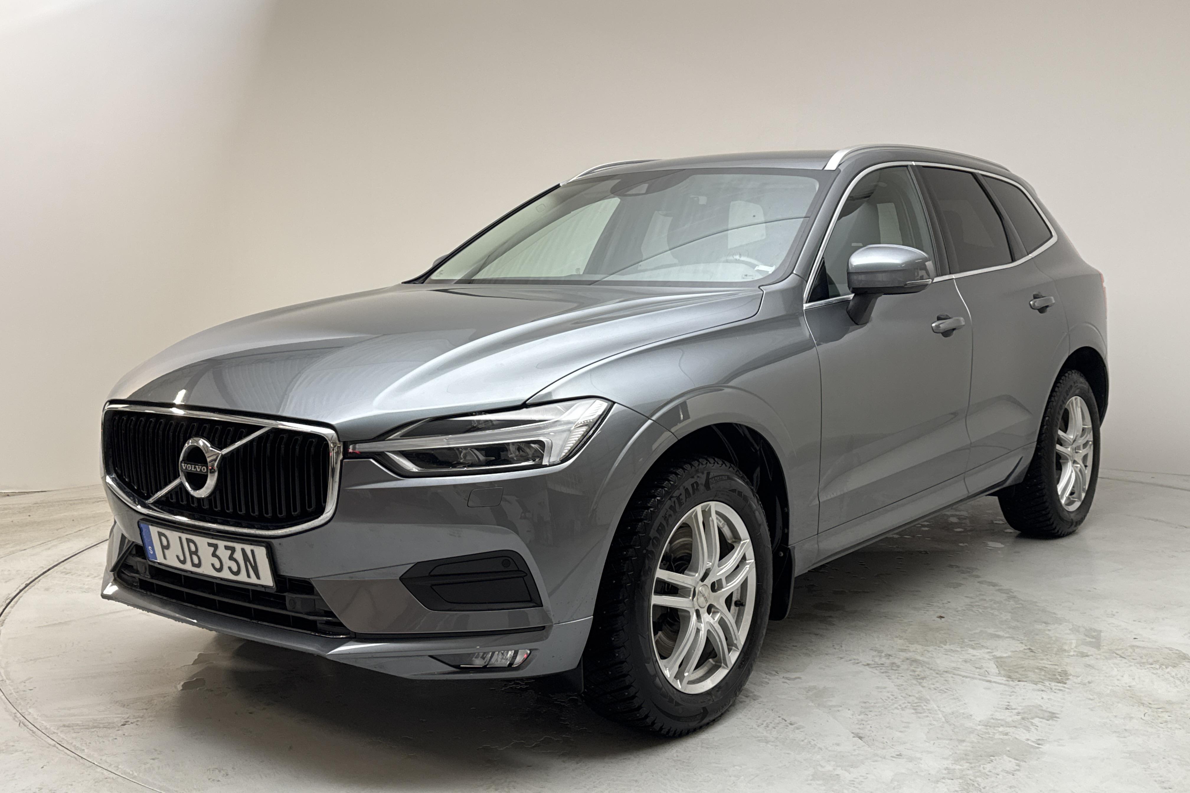 Volvo XC60 B5 AWD Mildhybrid, Bensin (250hk) - 70 700 km - Automaattinen - harmaa - 2021