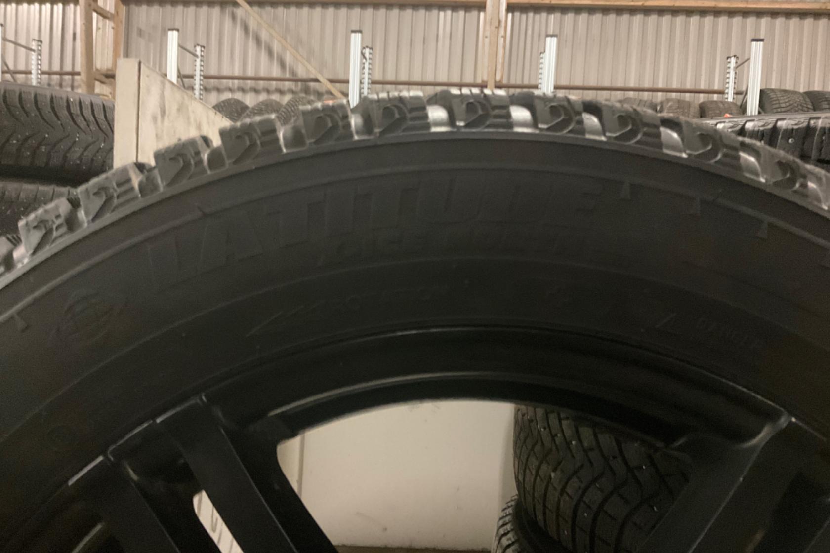 Vinterhjul (nr 60) MICHELIN LATITUDE 255/50R19 - 0 km