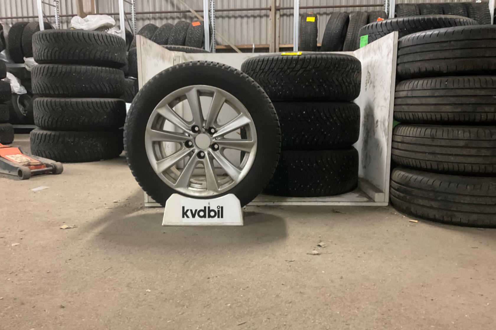 Vinterhjul (nr 69) NOKIAN HAKKAPELIITTA 8 225/55R17 - 0 km