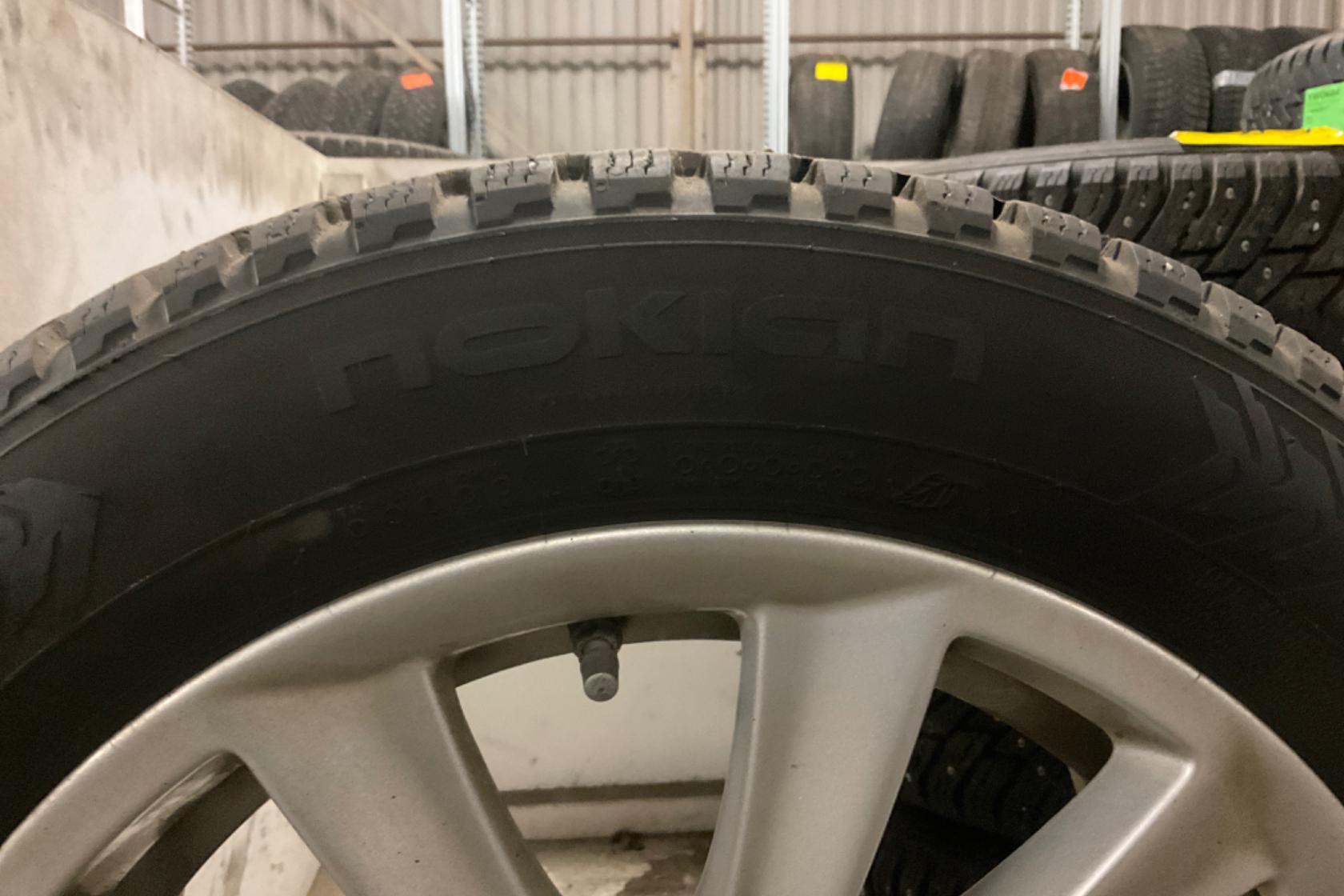 Vinterhjul (nr 69) NOKIAN HAKKAPELIITTA 8 225/55R17 - 0 km