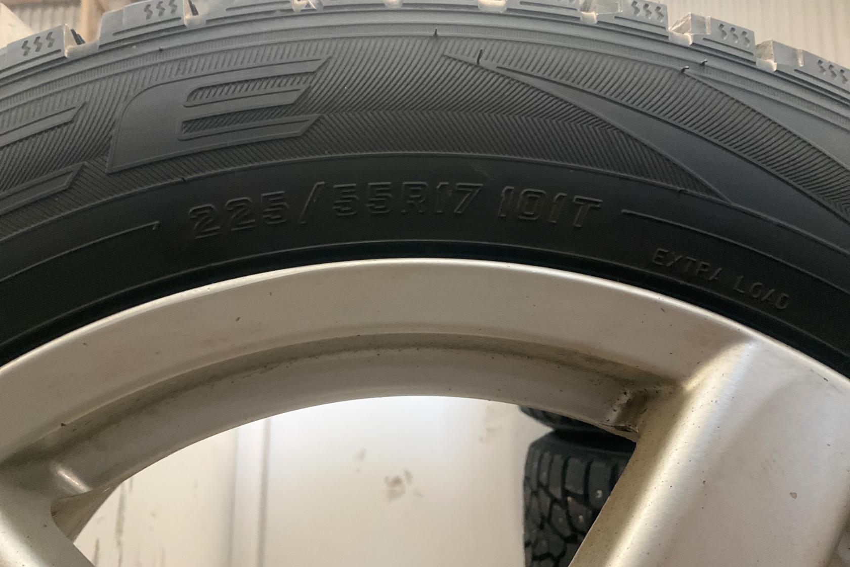 Vinterhjul (nr 76) FALKEN ESPIA ICE 225/55R17 - 0 km