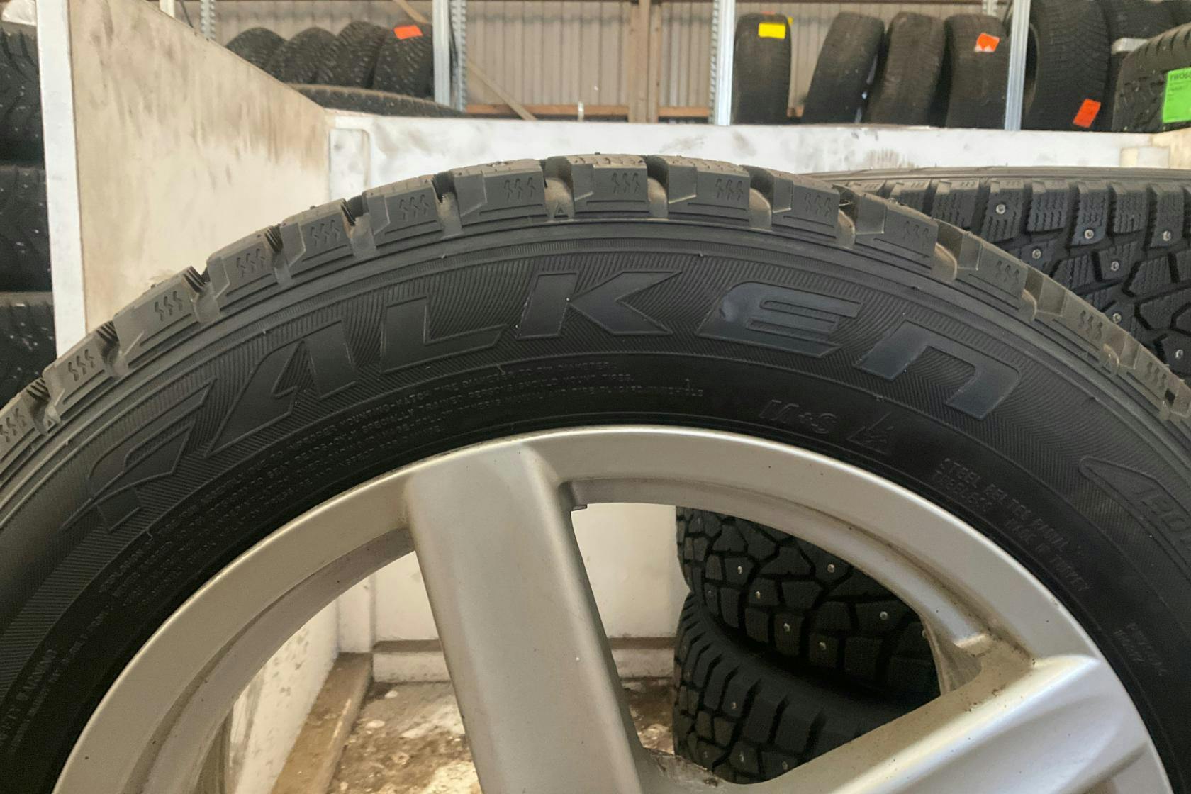 Vinterhjul (nr 76) FALKEN ESPIA ICE 225/55R17 - 0 km