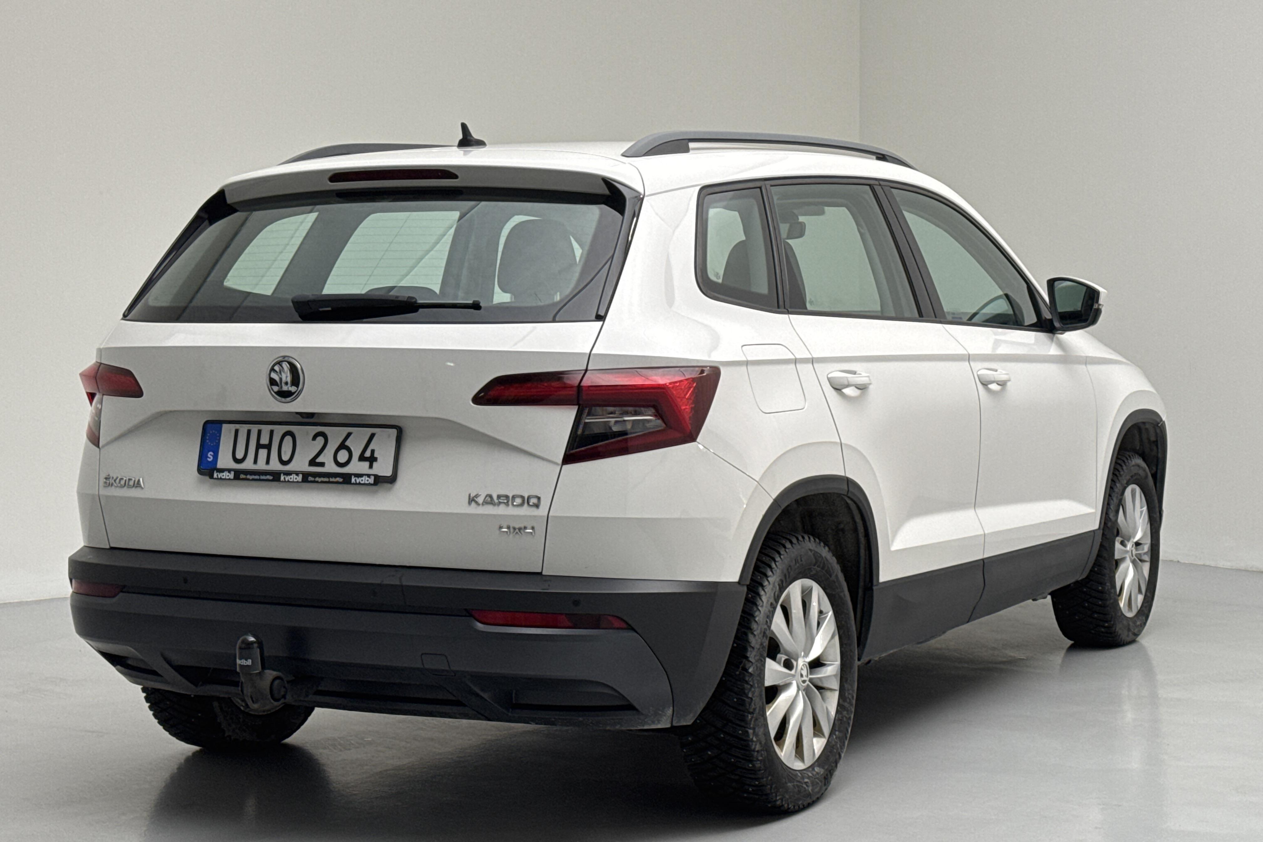 Skoda Karoq 2.0 TDI 4X4 (150hk) - 17 602 mil - Manuell - vit - 2019