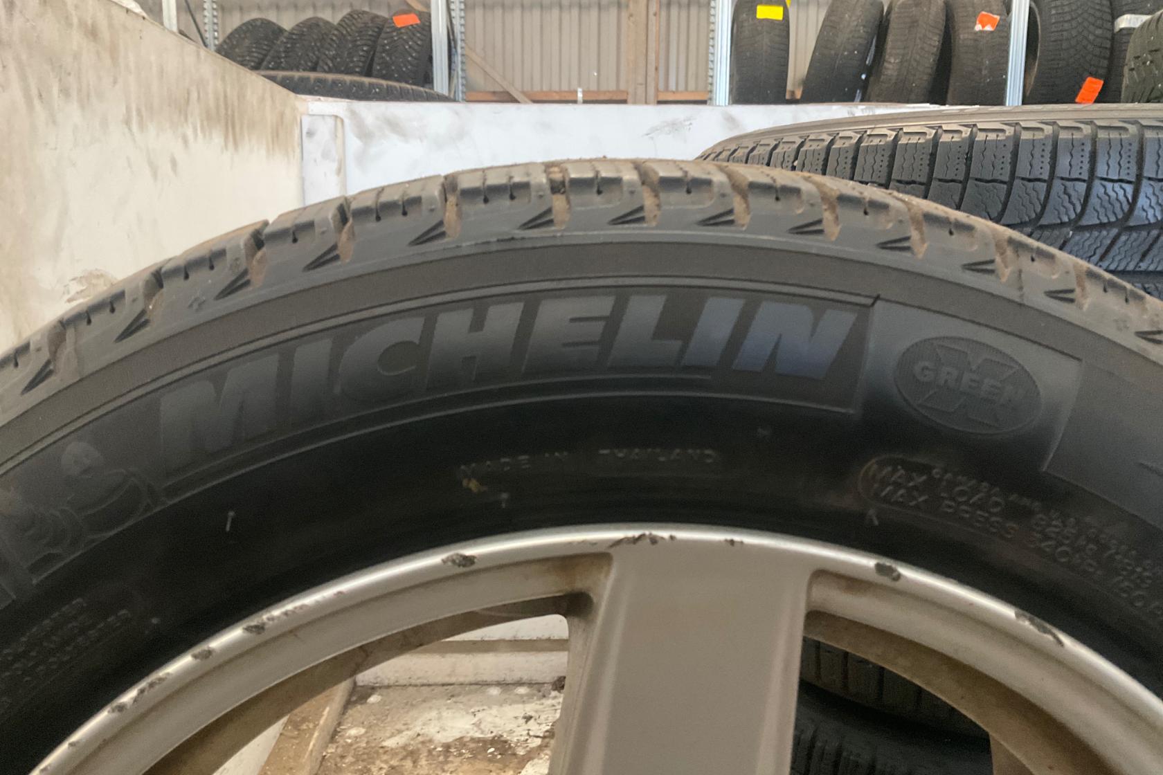 Vinterhjul (nr 77)) MICHELIN X-ICE 225/55R17 - 0 km