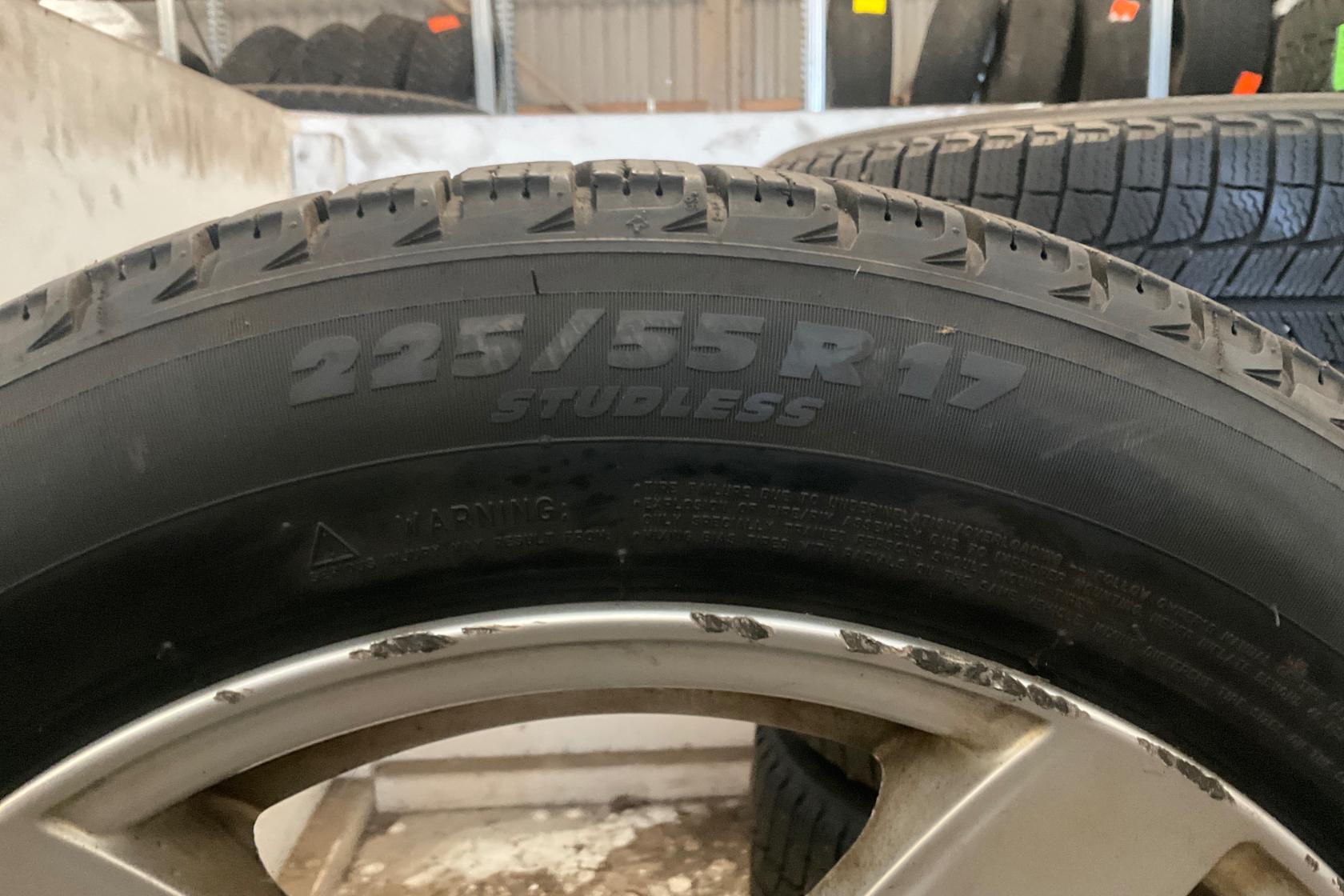 Vinterhjul (nr 77)) MICHELIN X-ICE 225/55R17 - 0 km