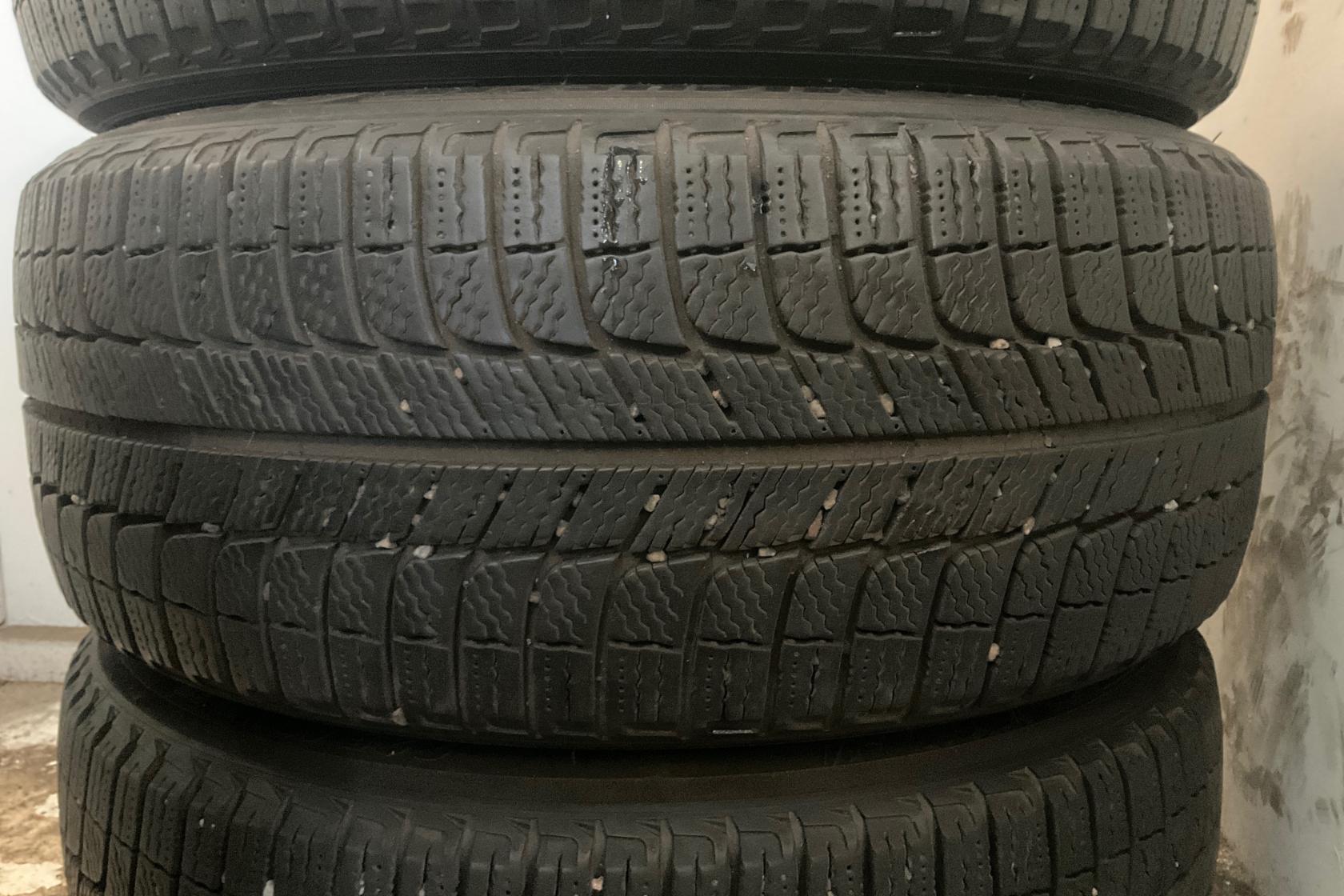 Vinterhjul (nr 77)) MICHELIN X-ICE 225/55R17 - 0 km