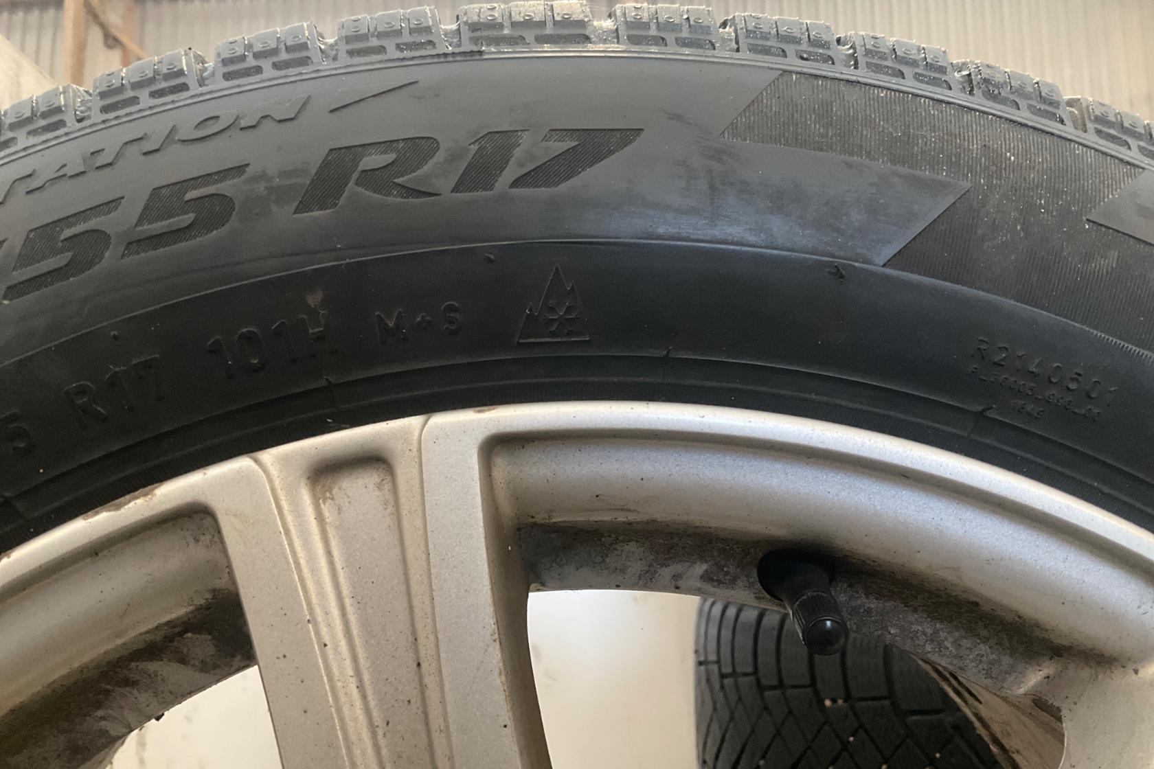 Vinterhjul (nr 90) PIRELLI ICE ZERO  225/55R17 - 0 km